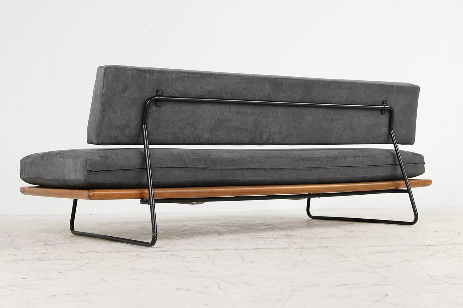 Mid-Century Modern 1950s Minimalist Daybed Rolf Grunow for Knoll, Beechwood & Metal, New Upholstery
