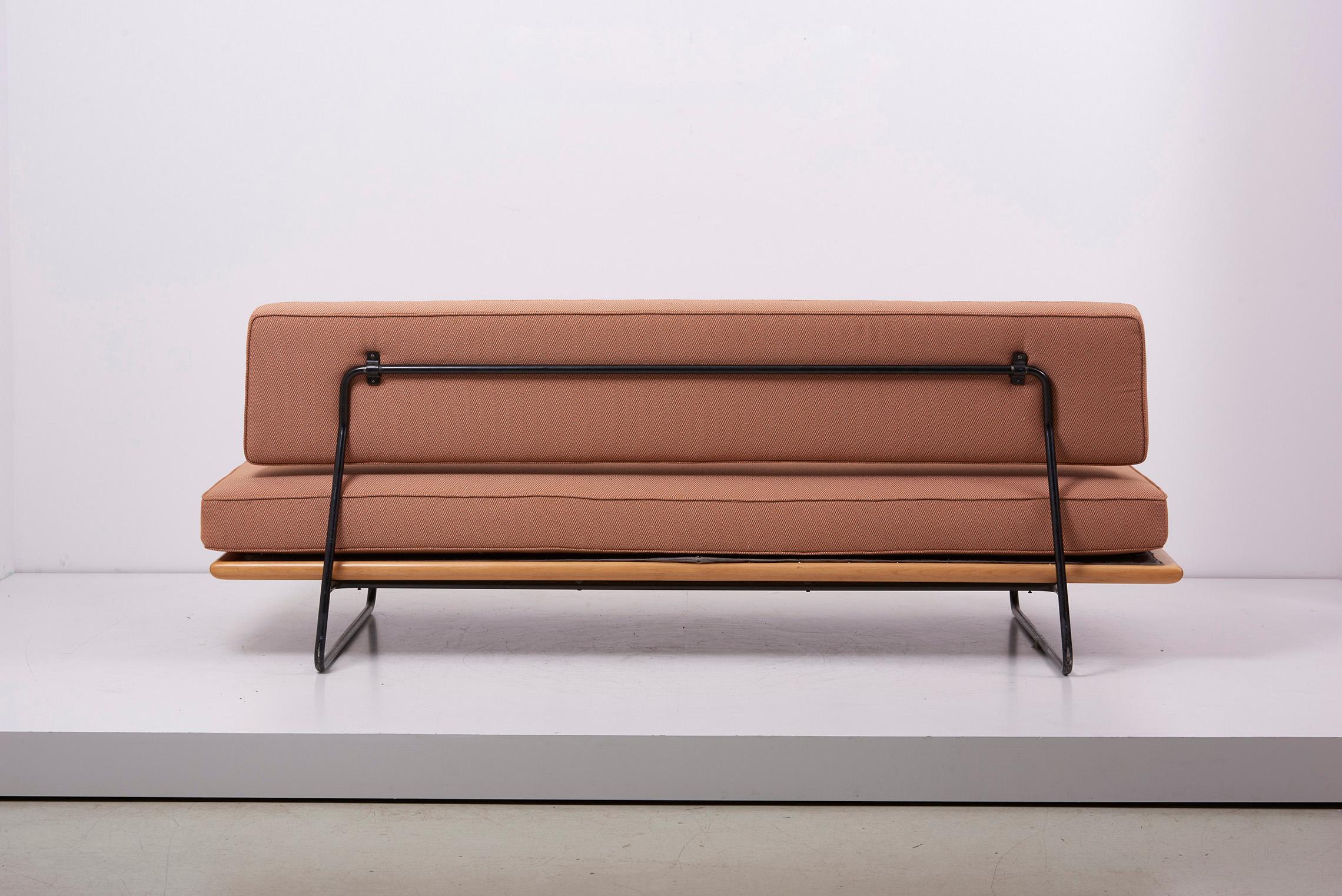 Fabric 1950s Minimalist Daybed Rolf Grunow for Knoll, Beechwood & Metal, New Upholstery