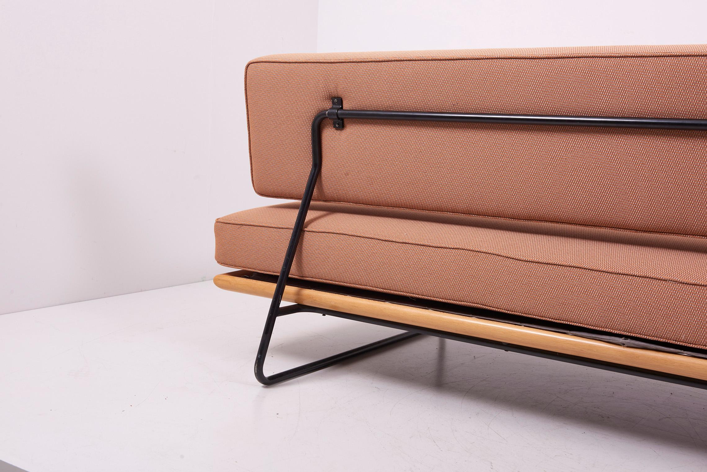 1950s Minimalist Daybed Rolf Grunow for Knoll, Beechwood & Metal, New Upholstery 2