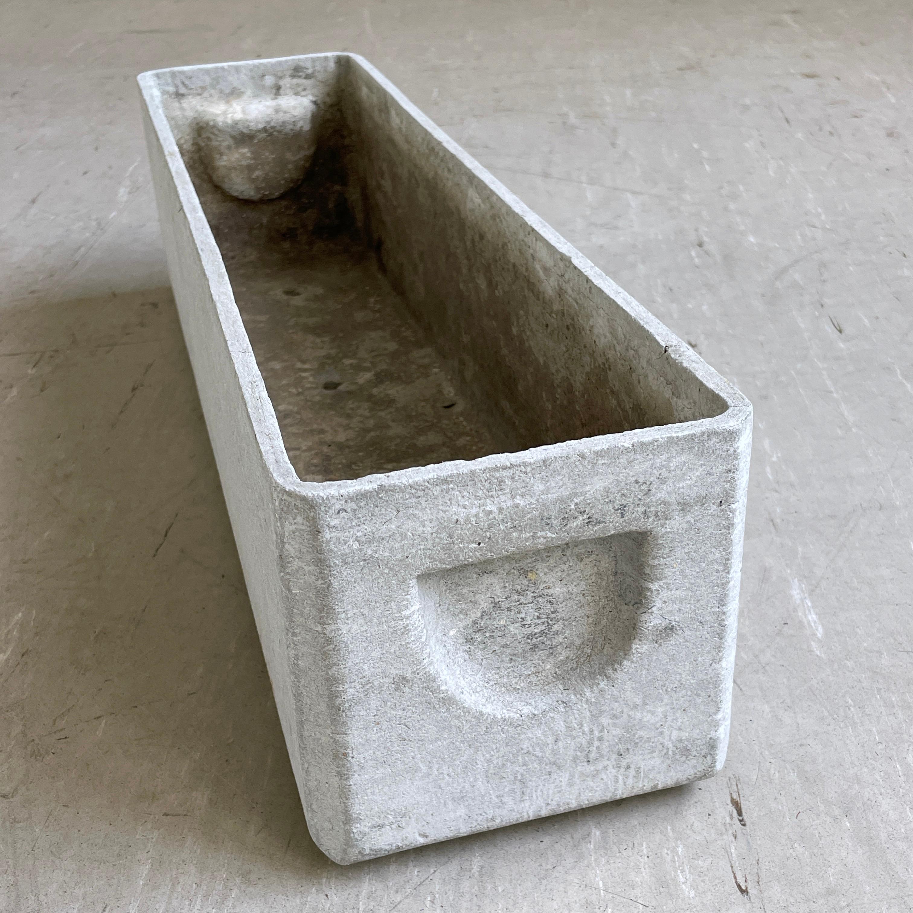 Minimalist 1950's minimalist planter by Swiss designer, Willy Guhl for Eternit AG - No. 1