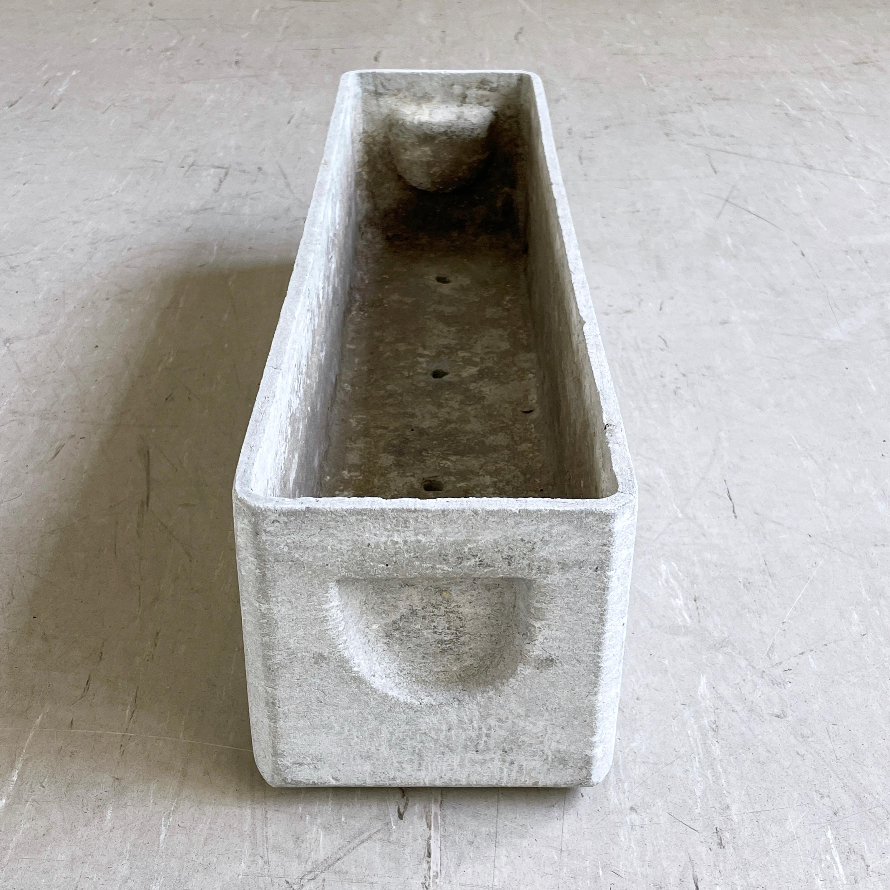 Concrete 1950's minimalist planter by Swiss designer, Willy Guhl for Eternit AG - No. 1