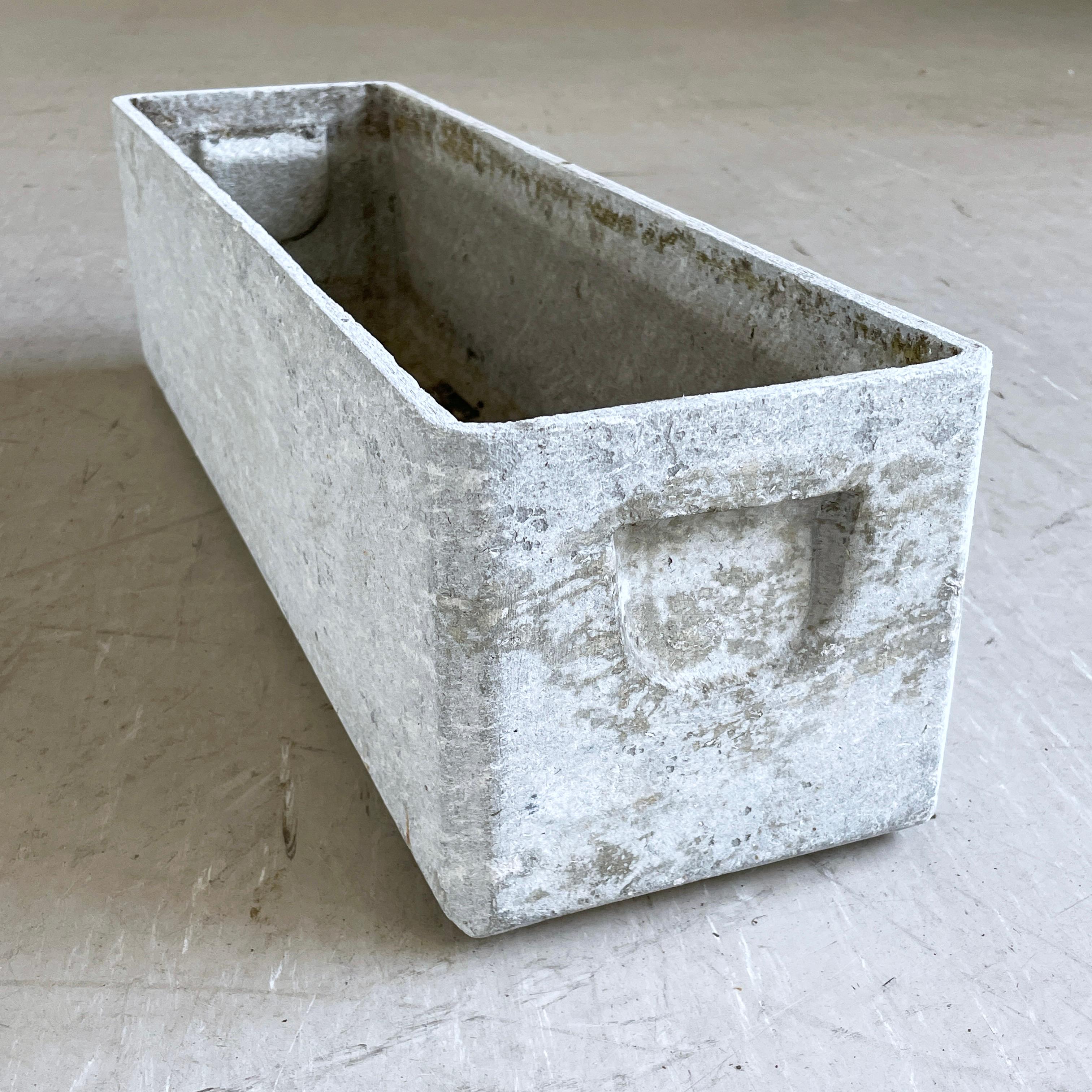 Minimalist 1950's minimalist planter by Swiss designer, Willy Guhl for Eternit AG - No. 2 For Sale