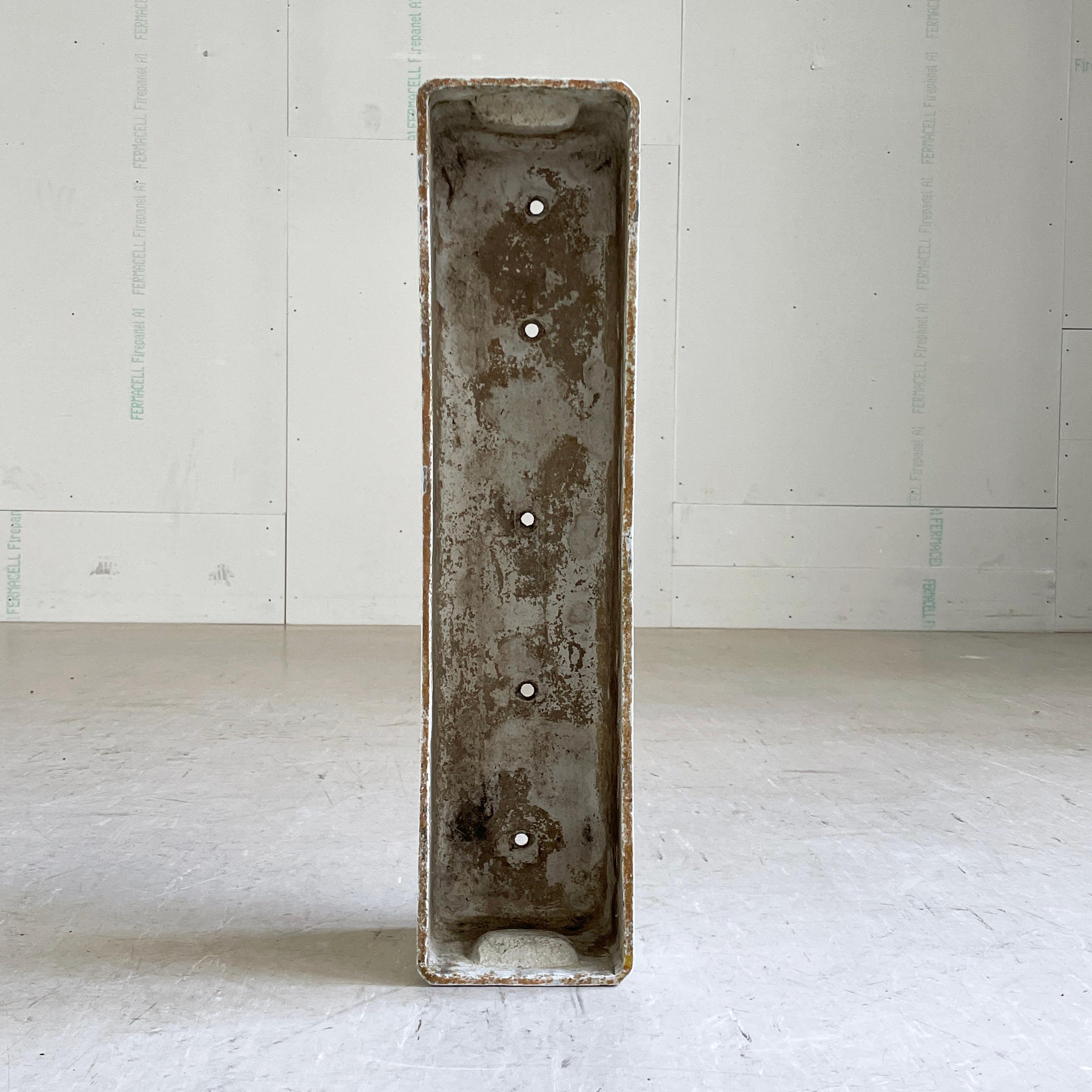 1950's minimalist planter by Swiss designer, Willy Guhl for Eternit AG - No. 3 8