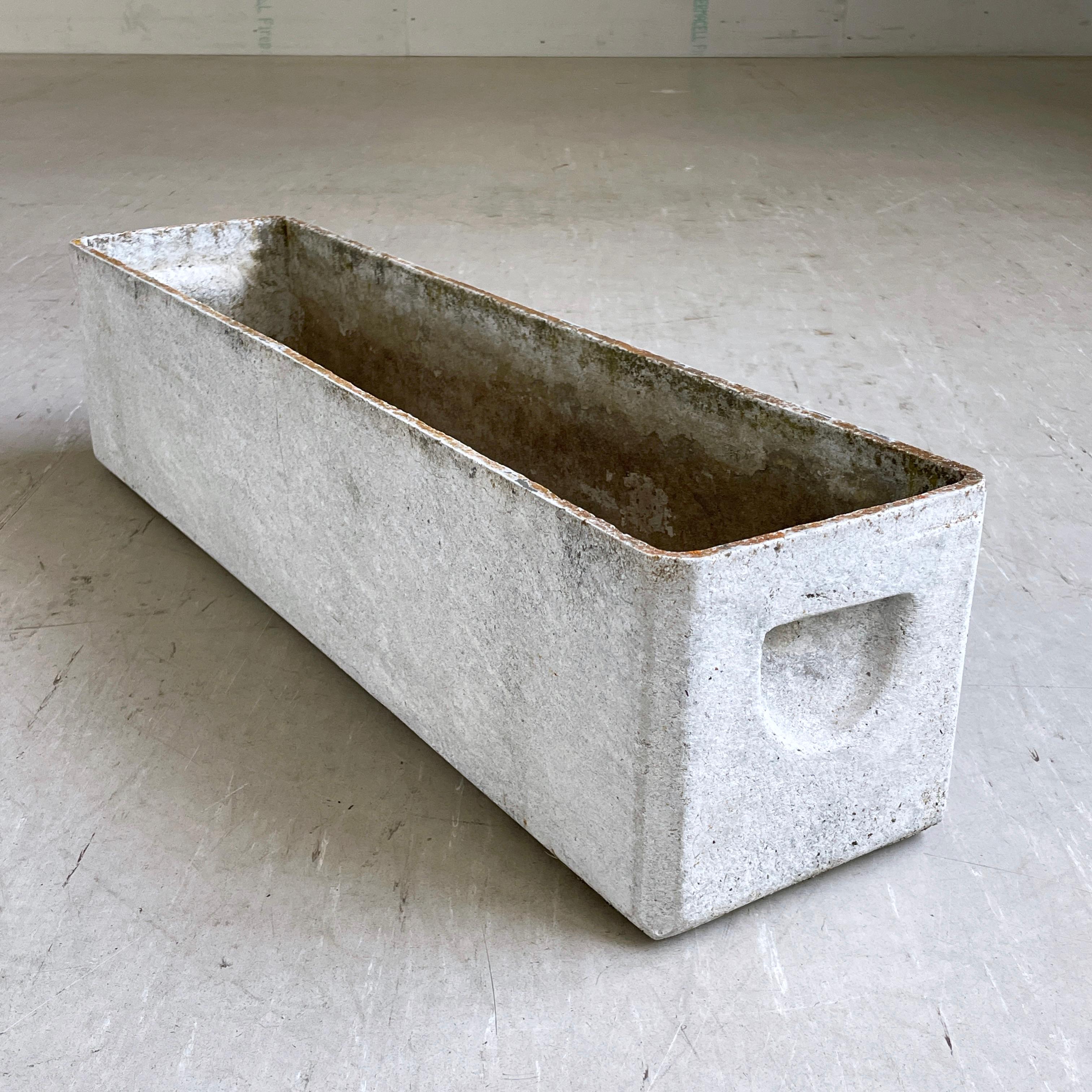 Minimalist 1950's minimalist planter by Swiss designer, Willy Guhl for Eternit AG - No. 3