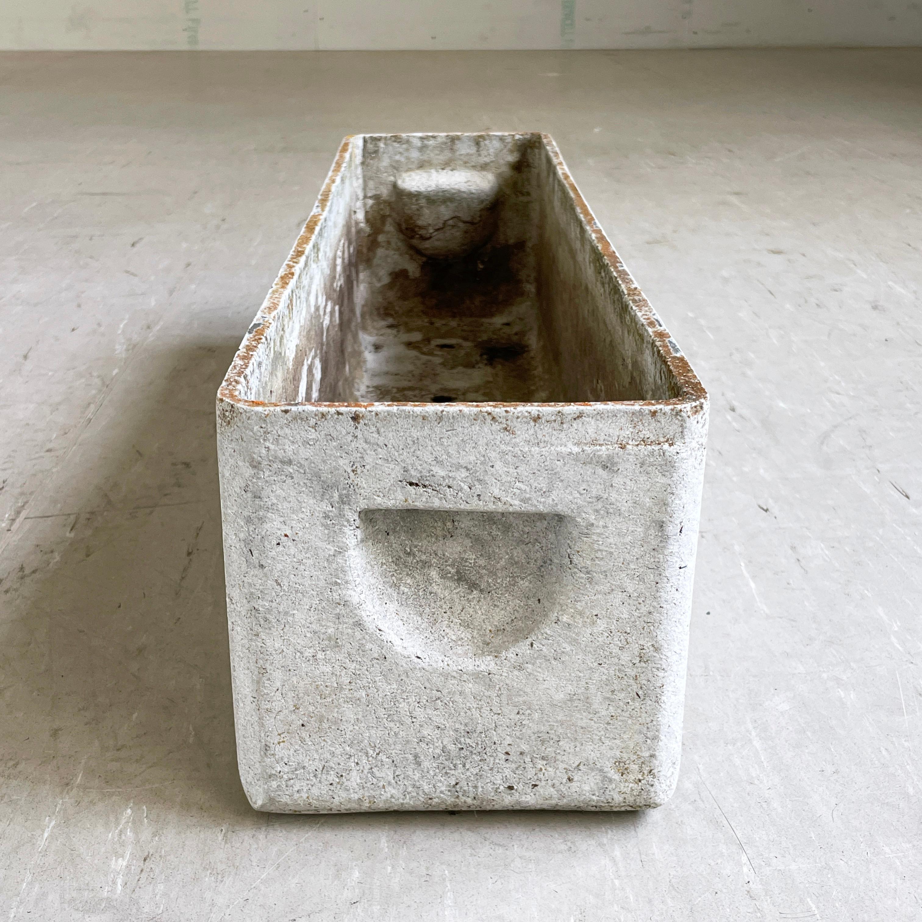 Mid-20th Century 1950's minimalist planter by Swiss designer, Willy Guhl for Eternit AG - No. 3