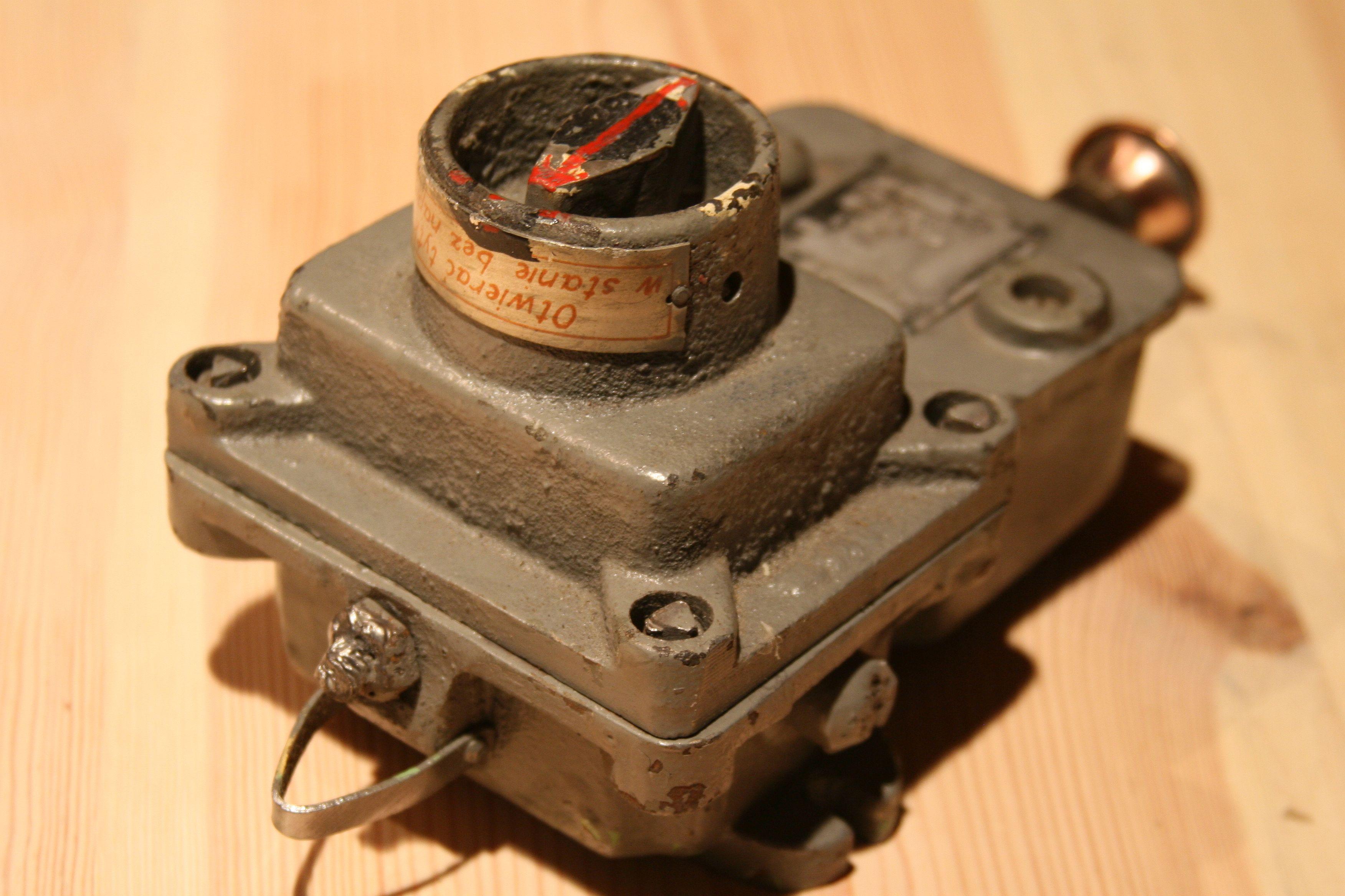 Hungarian 1950s Mining Explosion-Proof Switch Type Sb-n For Sale