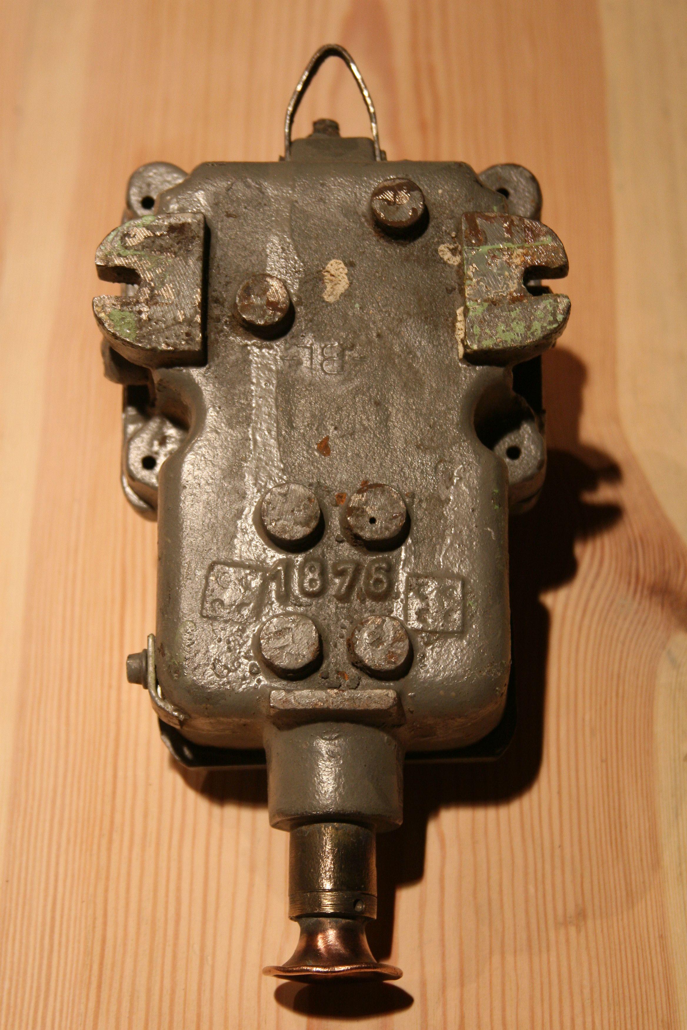 1950s Mining Explosion-Proof Switch Type Sb-n In Good Condition For Sale In Warsaw, PL