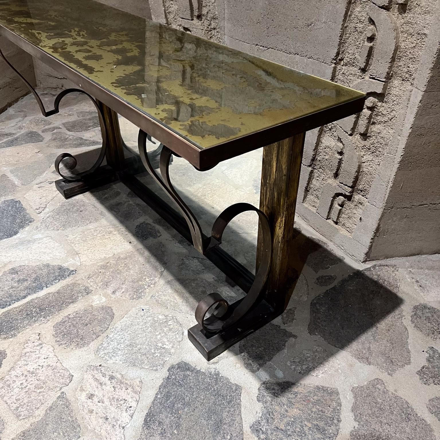 Console da parete in eglomisé specchiato del 1950 Arturo Pani Città del Messico in vendita 2