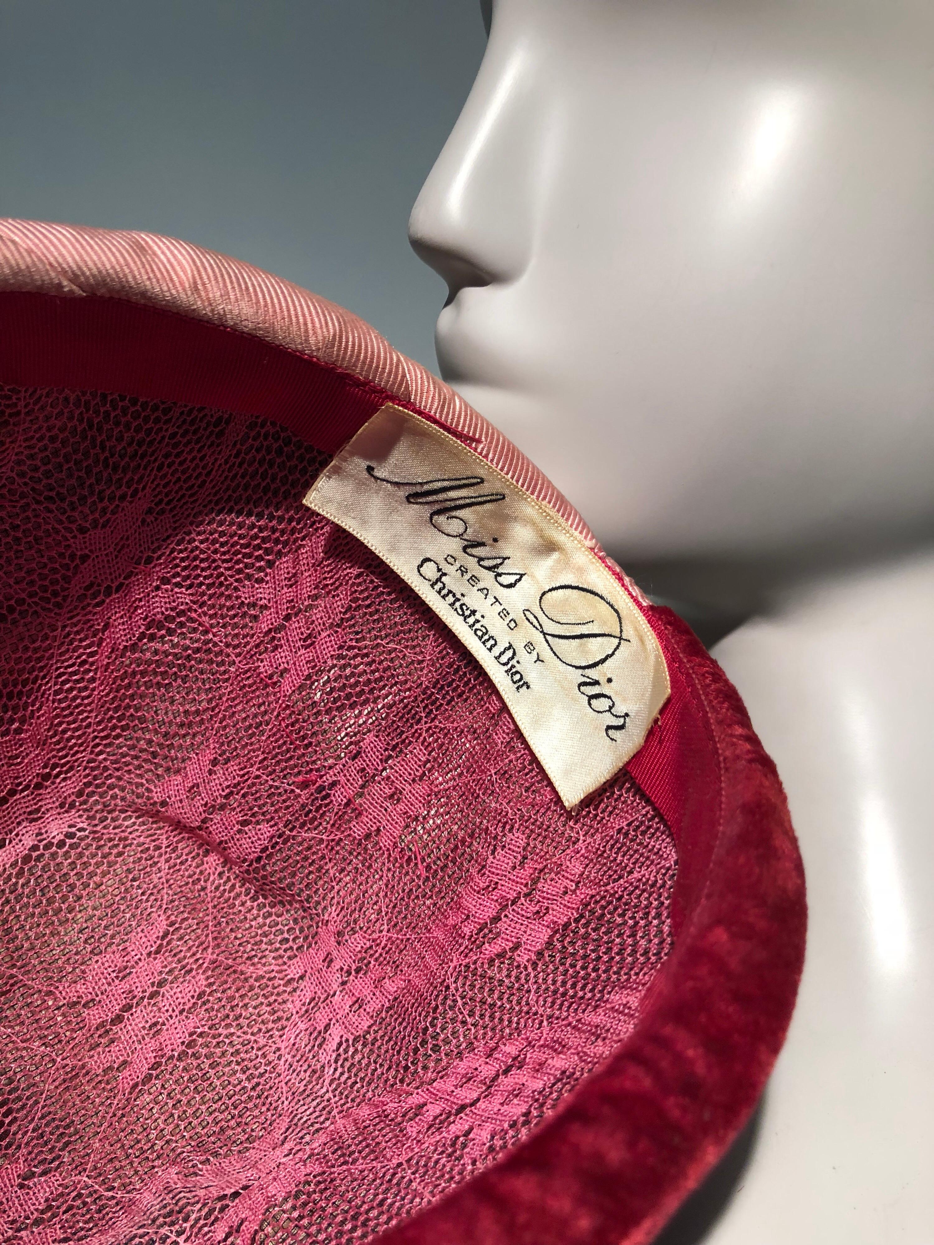 1950s Miss Dior Red Velvet Pink Satin & Faille Ruched Turban Style Hat  For Sale 3