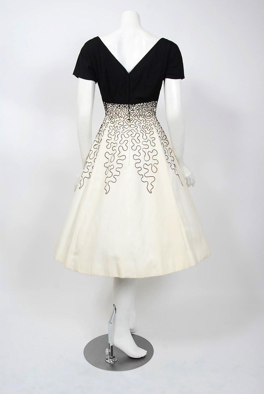 1950's Miss Elliette Embroidered Black & Beige Cotton Shelf-Bust Bow Full Dress 2