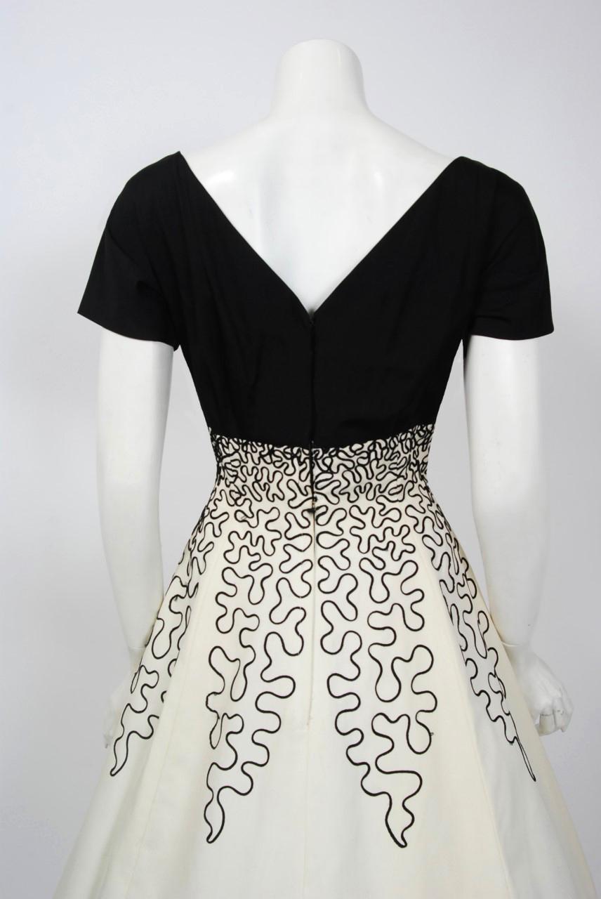 1950's Miss Elliette Embroidered Black & Beige Cotton Shelf-Bust Bow Full Dress 3