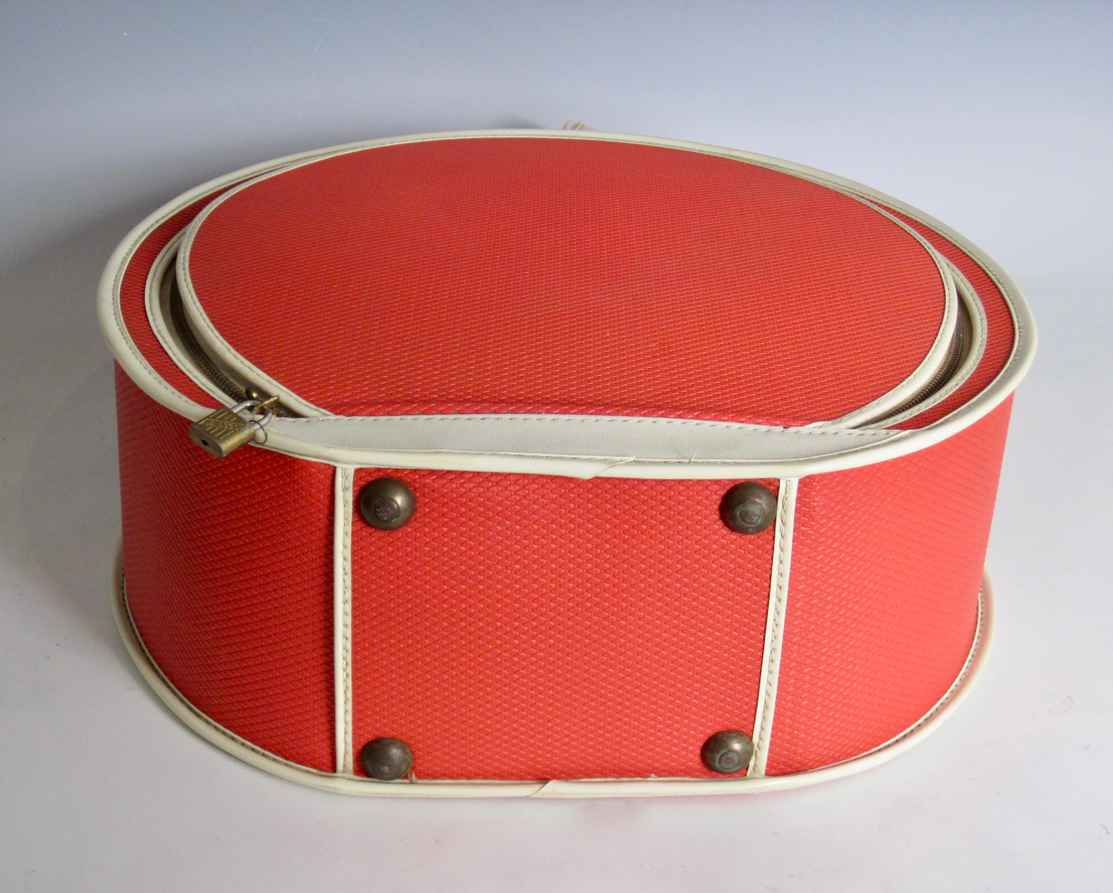 Brass 1950s Mod Coral Red Hat Box Leed's Tested Travelwear Luggage Prop For Sale