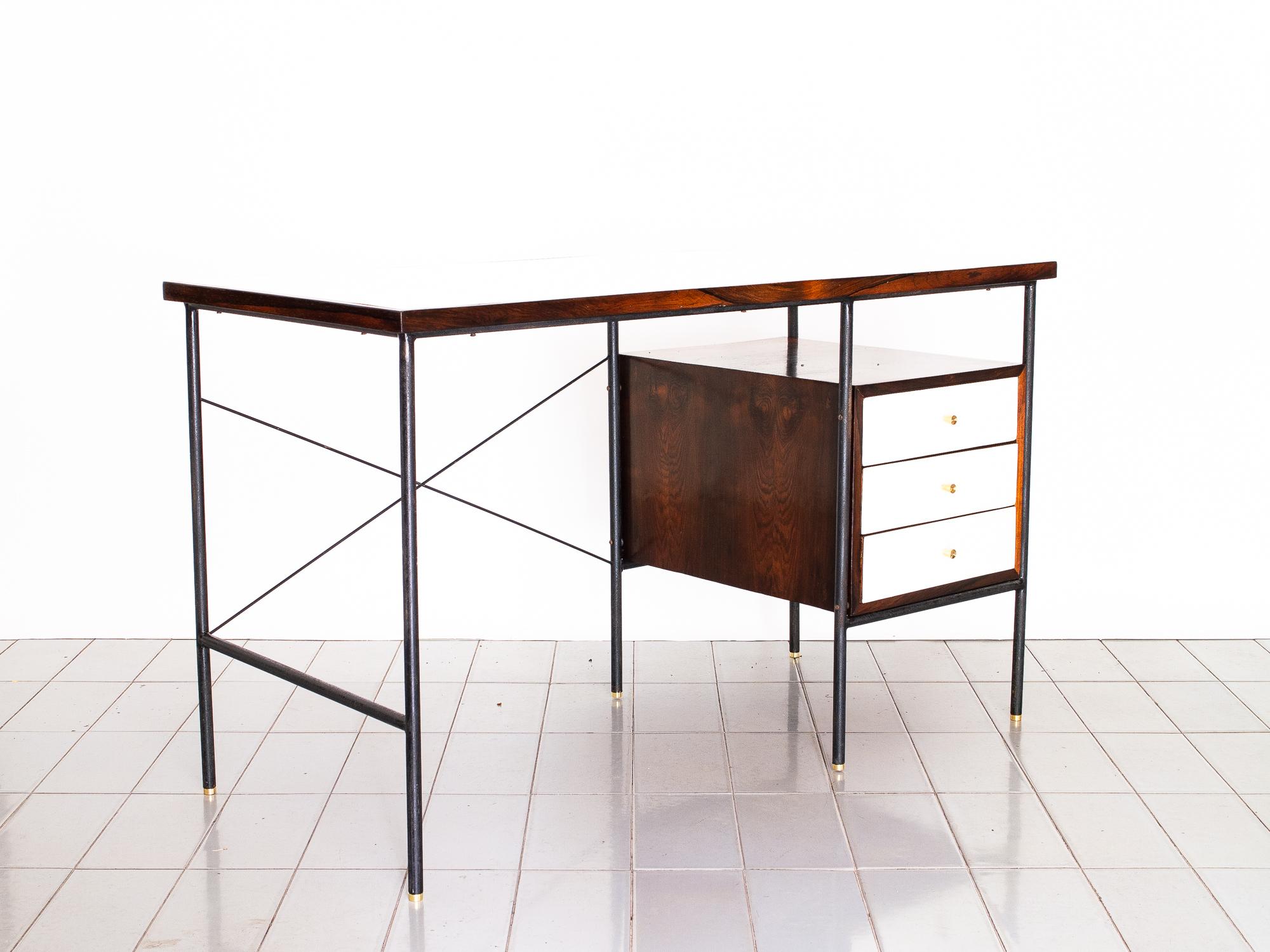 20th Century 1950s Model '1015' Desk in Iron and Rosewood by Geraldo de Barros, Brazil Modern