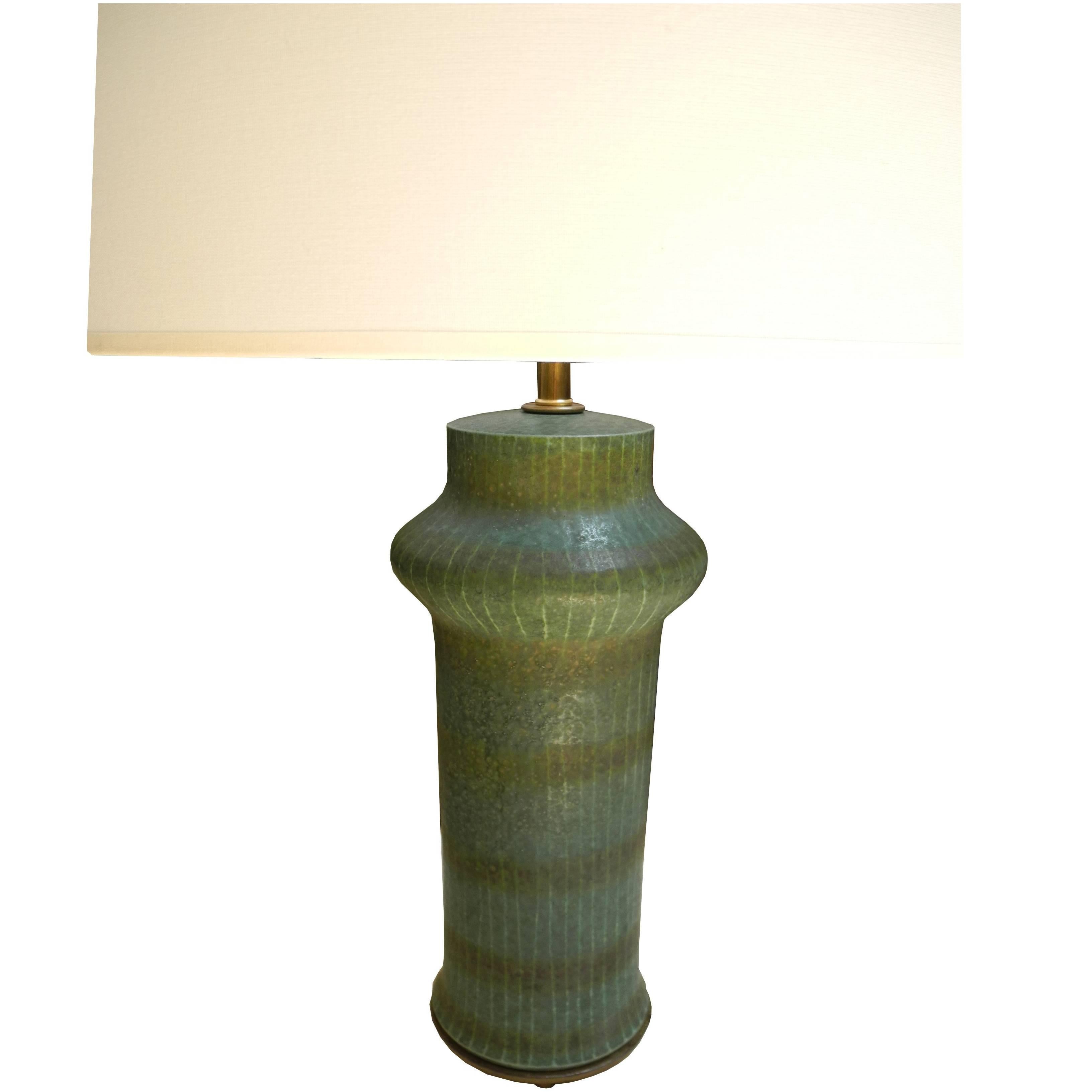 1950s Modern Asian Vessel Style Italian Ceramic Green Table Lamp For Sale
