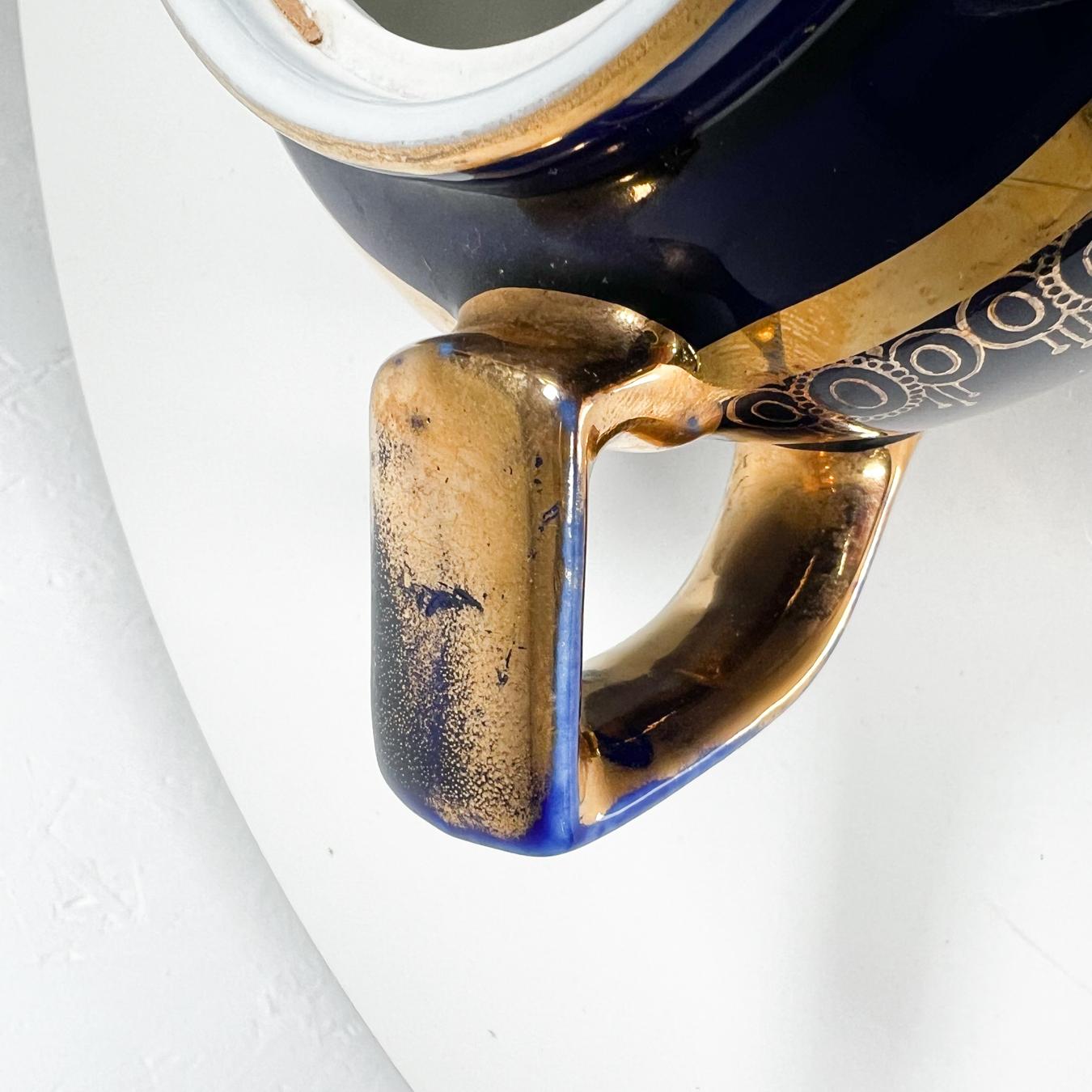 1950s Modern Decorative Cobalt Blue and Gold Hall China Tea Pot USA For Sale 2