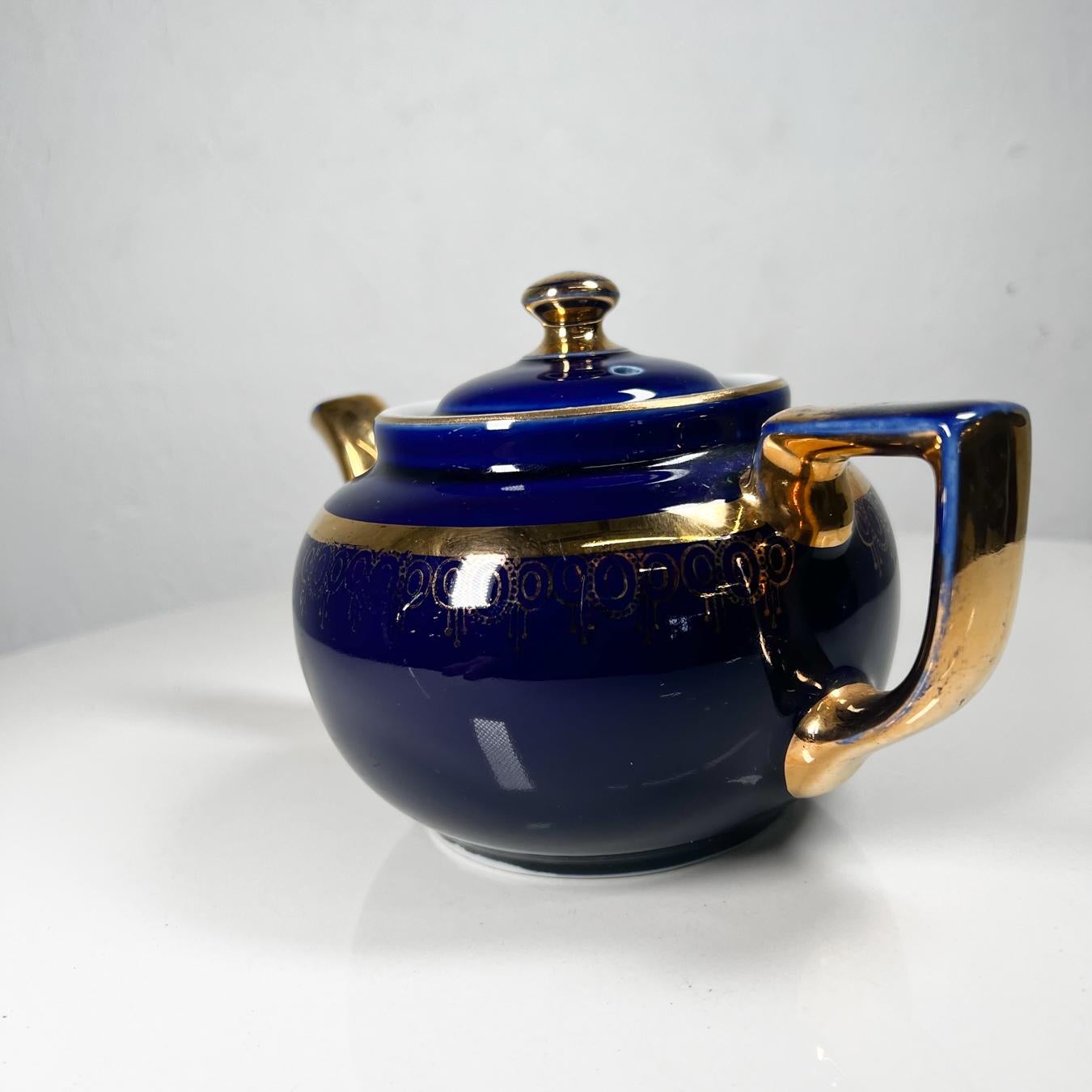 hall teapot value