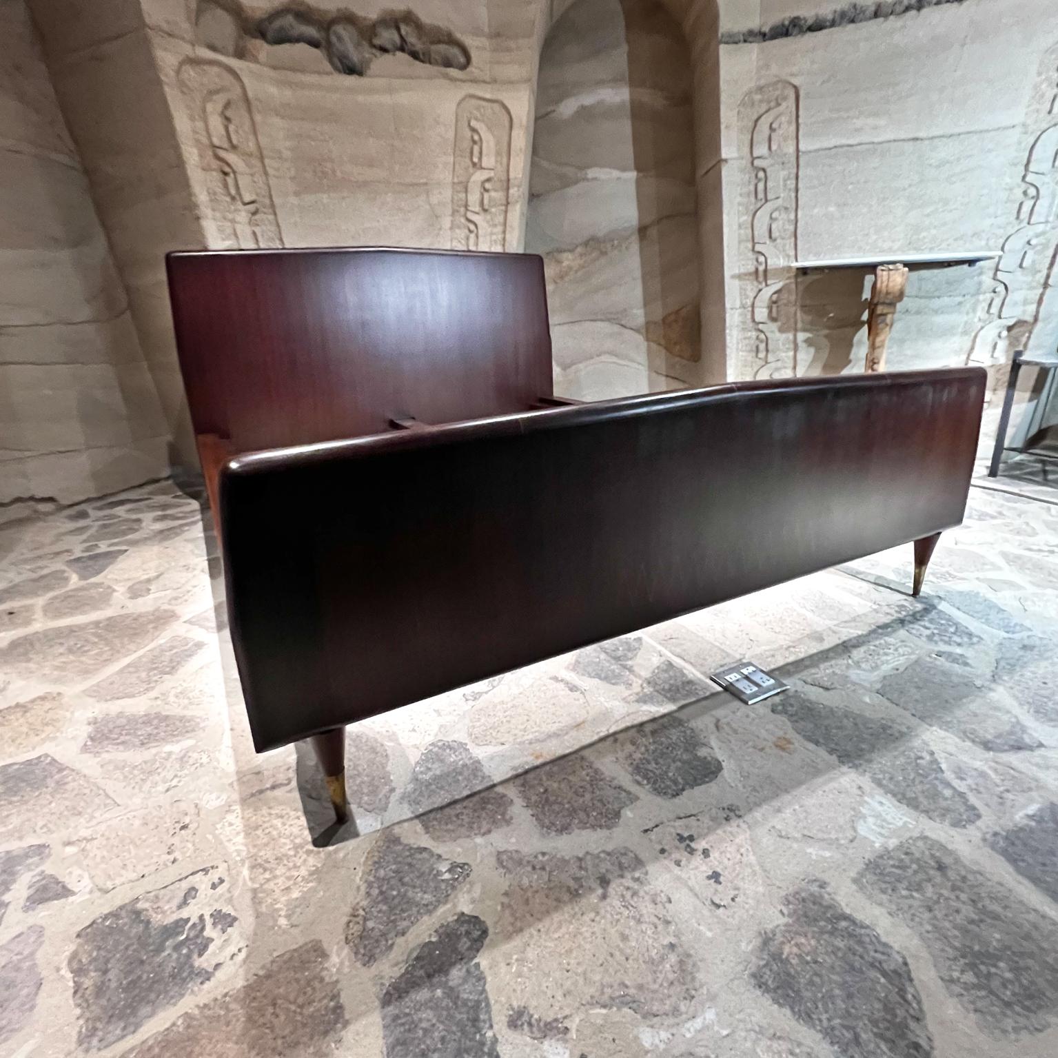1950s Modern Queen Bed Italian Sapele Exotic Wood + Bronze Osvaldo Borsani Italy For Sale 6