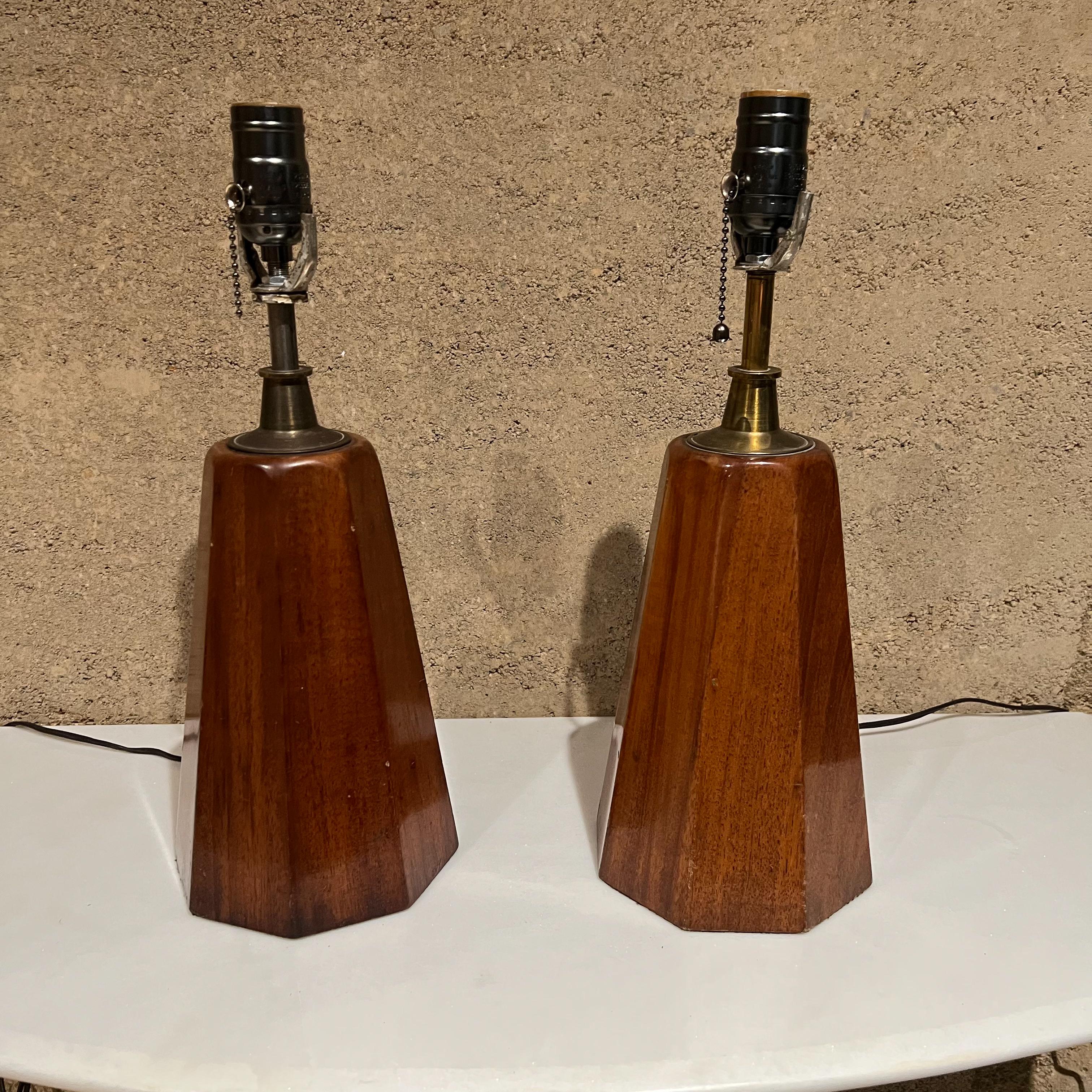 1950s Modern Table Lamps in Mahogany & Brass by Angelita Mexico For Sale 5