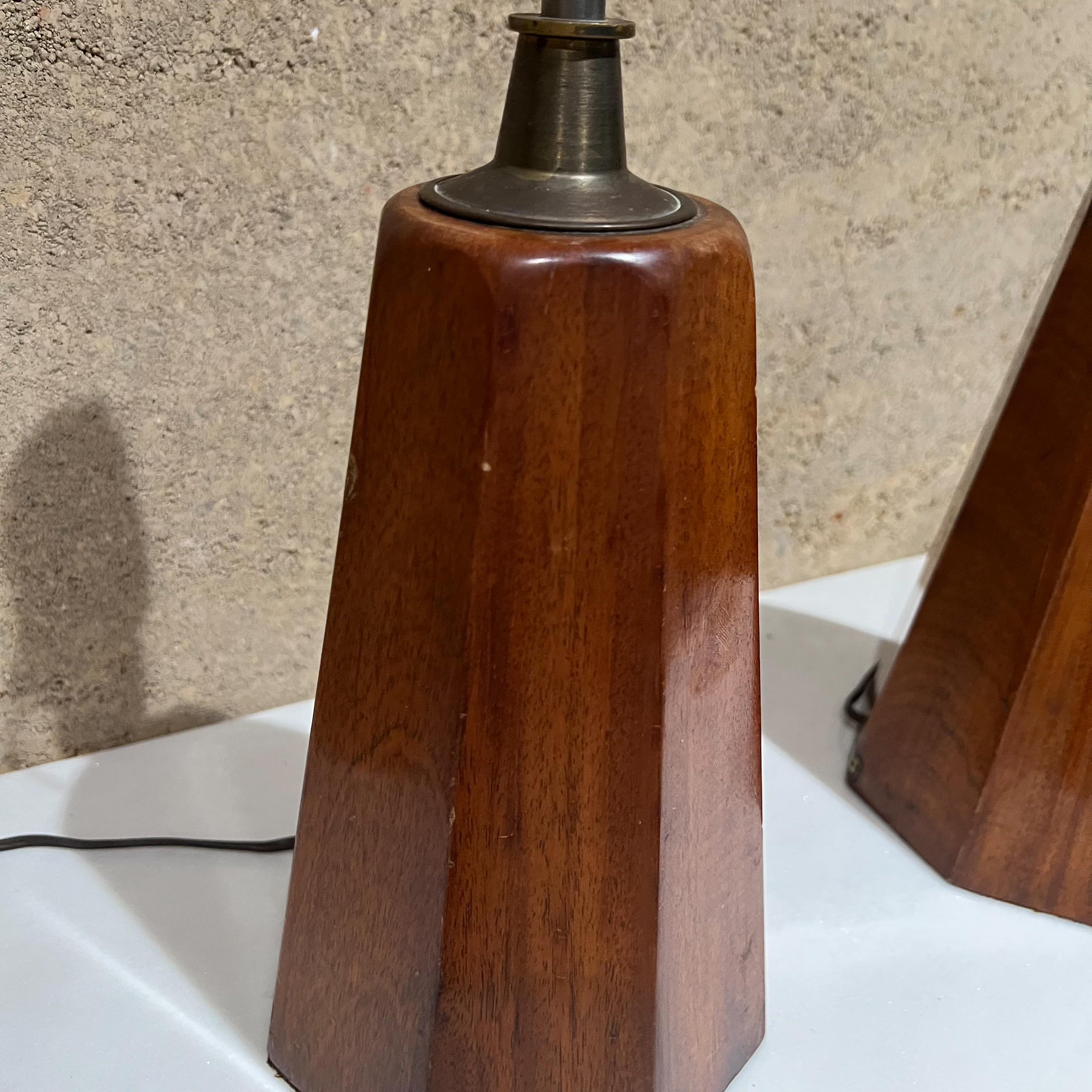 1950s Modern Table Lamps in Mahogany & Brass by Angelita Mexico For Sale 6