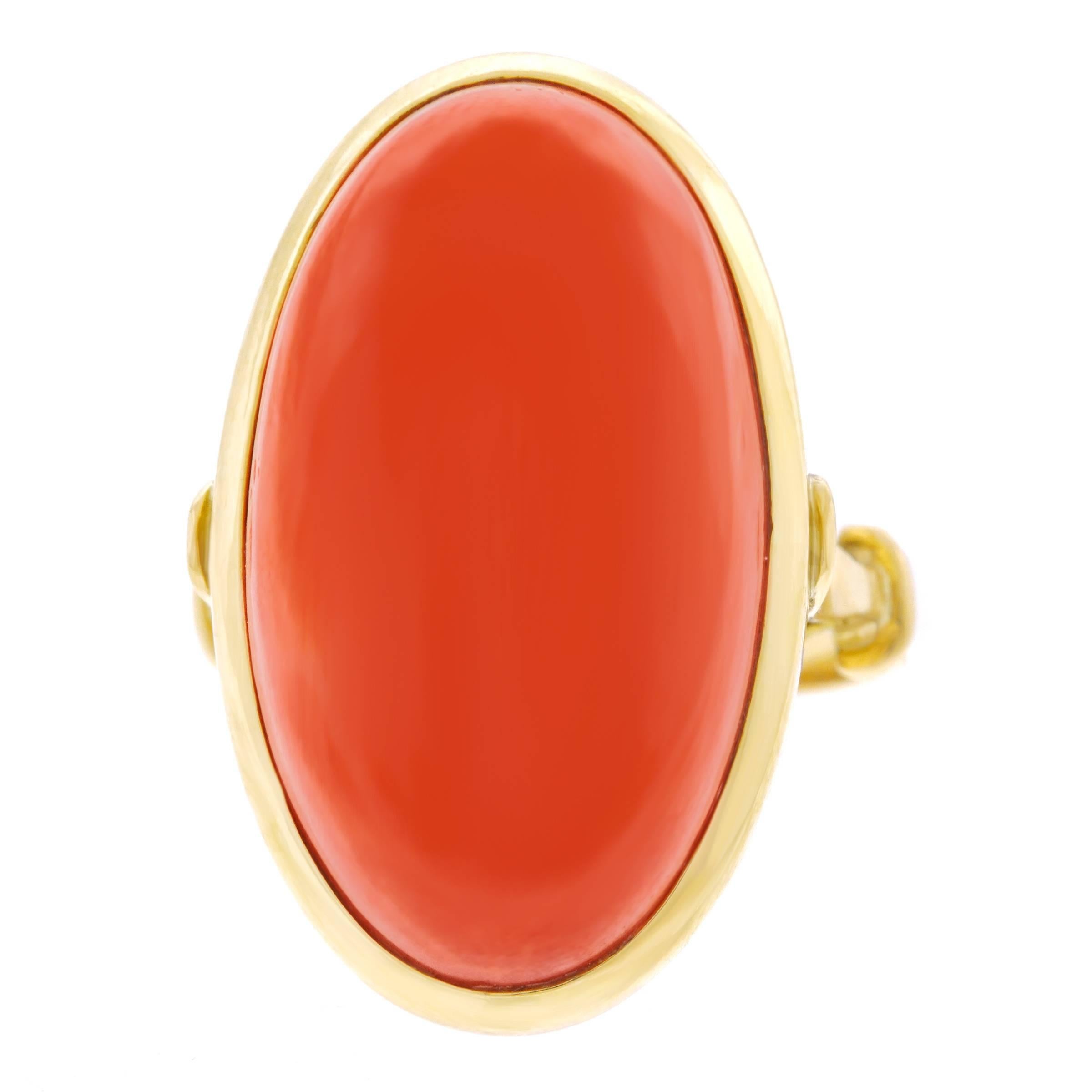 1950s Modernist Coral Set Gold Ring In Excellent Condition In Litchfield, CT