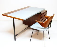 1950s Modernist Desk & Chair Set in Walnut & Leather by Robin Day for Hille