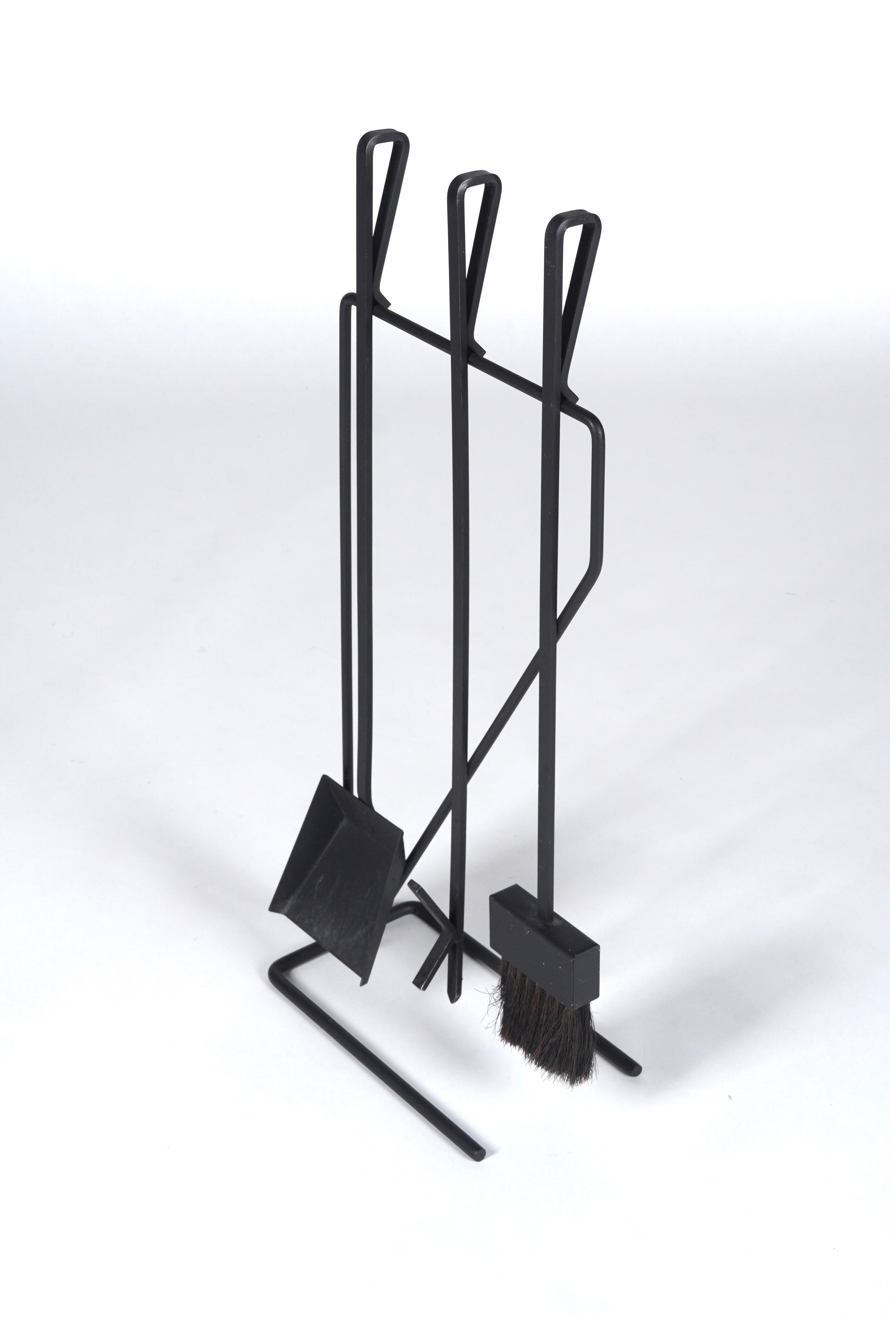 Modernistischer Kamin-/Feuerwerkzeug aus Schmiedeeisen, 1950er Jahre (Handgefertigt) im Angebot