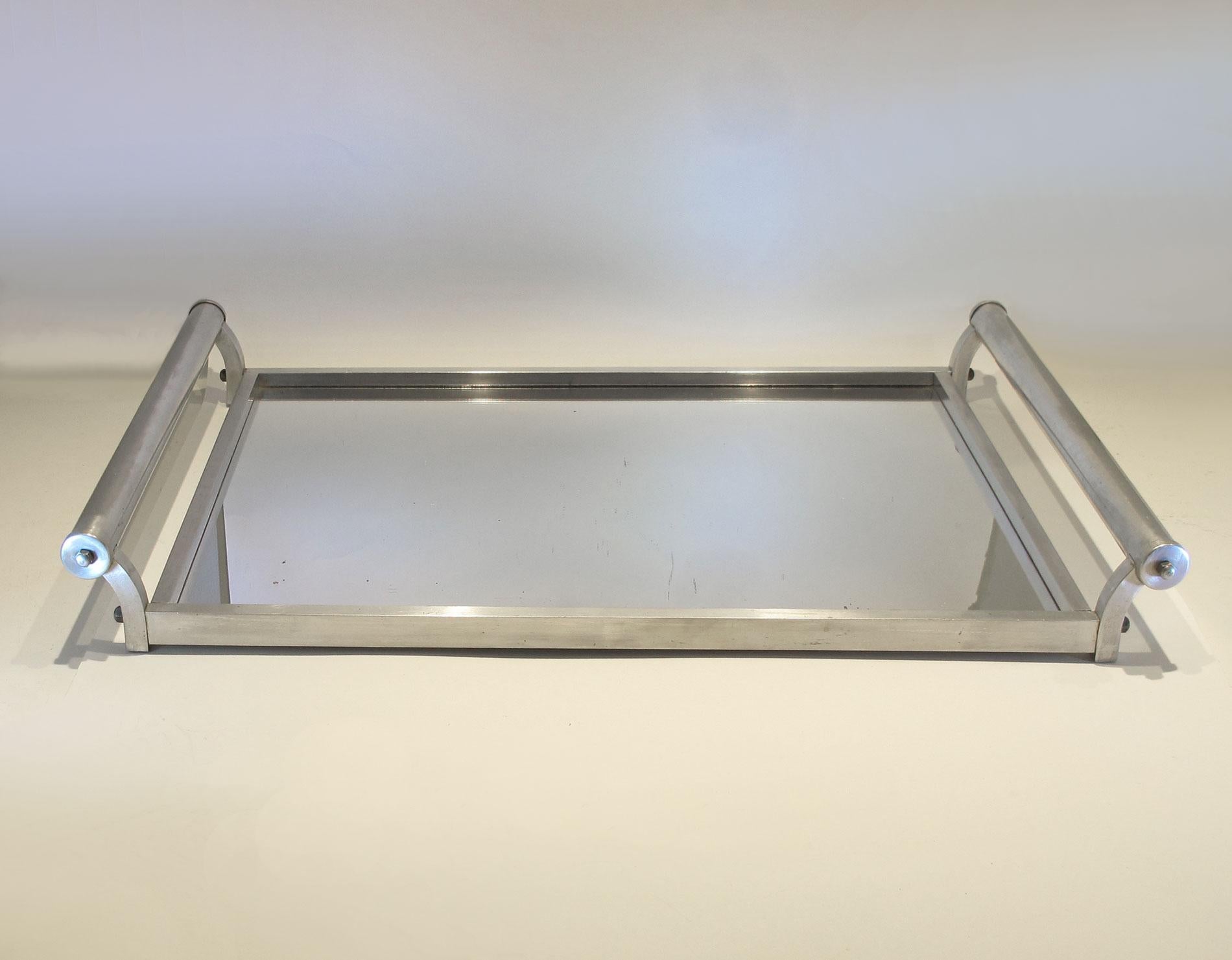1950s modernist French chrome and mirror tray in the style of Jacques Adnet In Good Condition For Sale In London, GB