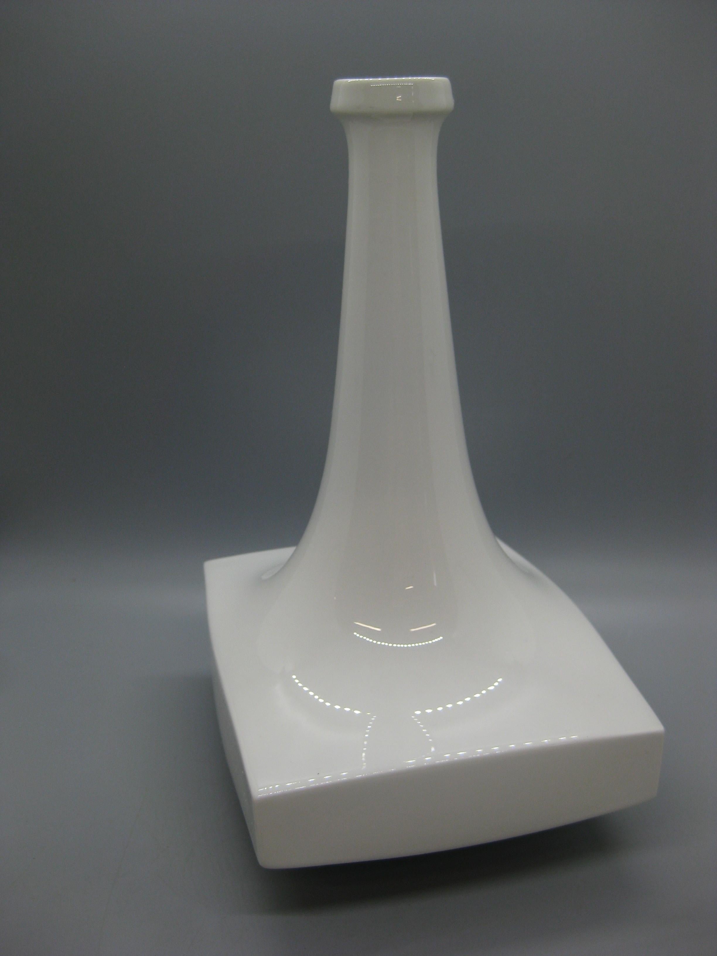 1950s Modernist KPM Porcelain Berlin Abstract Art Vase, Germany For Sale 4