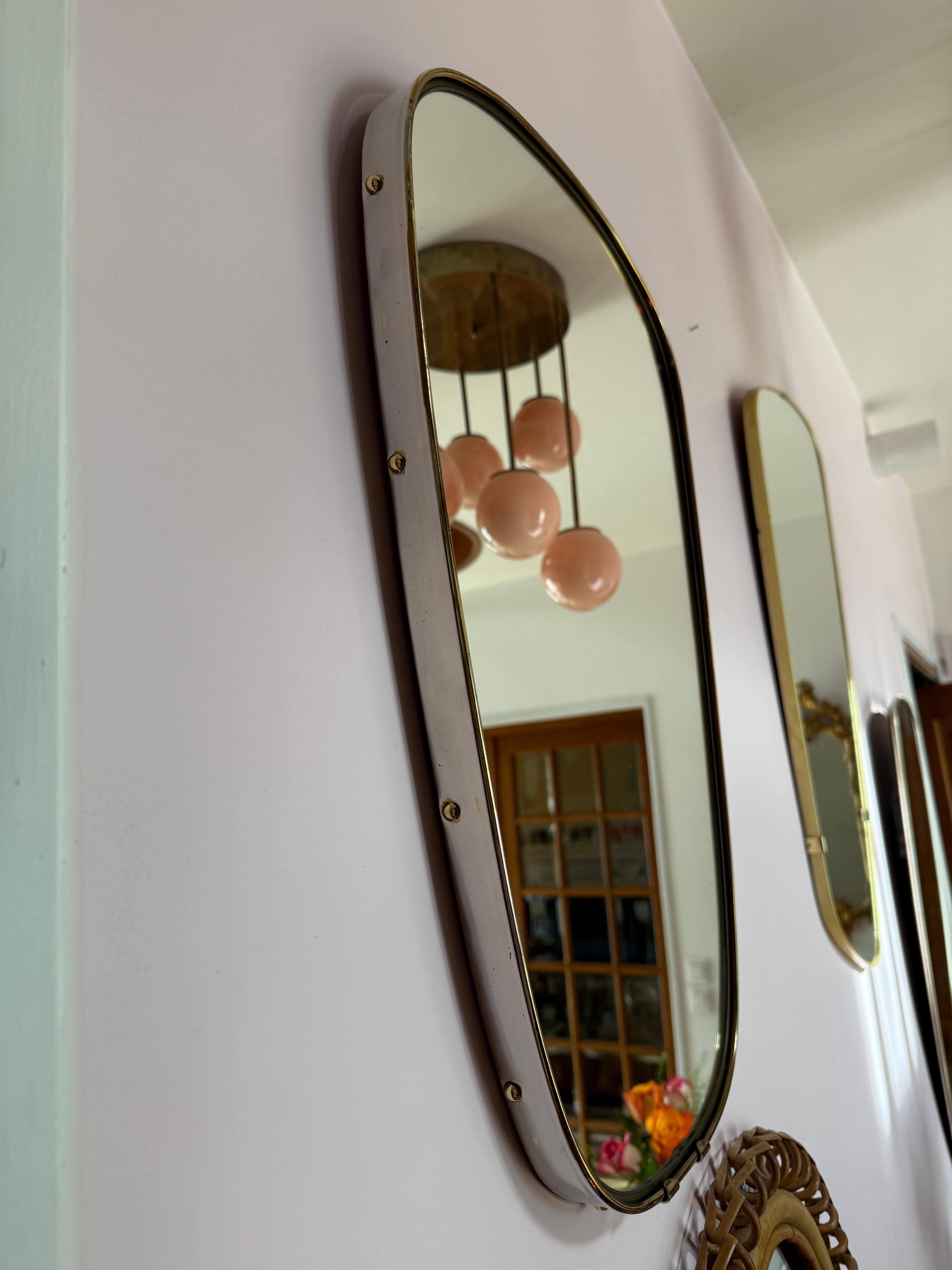 Specchio da parete modernista in ottone e cromo degli anni '50, stile Gio Ponti in vendita 8