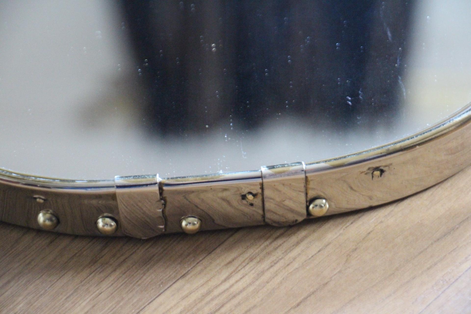 Mid-Century moderno Specchio da parete modernista in ottone e cromo degli anni '50, stile Gio Ponti in vendita