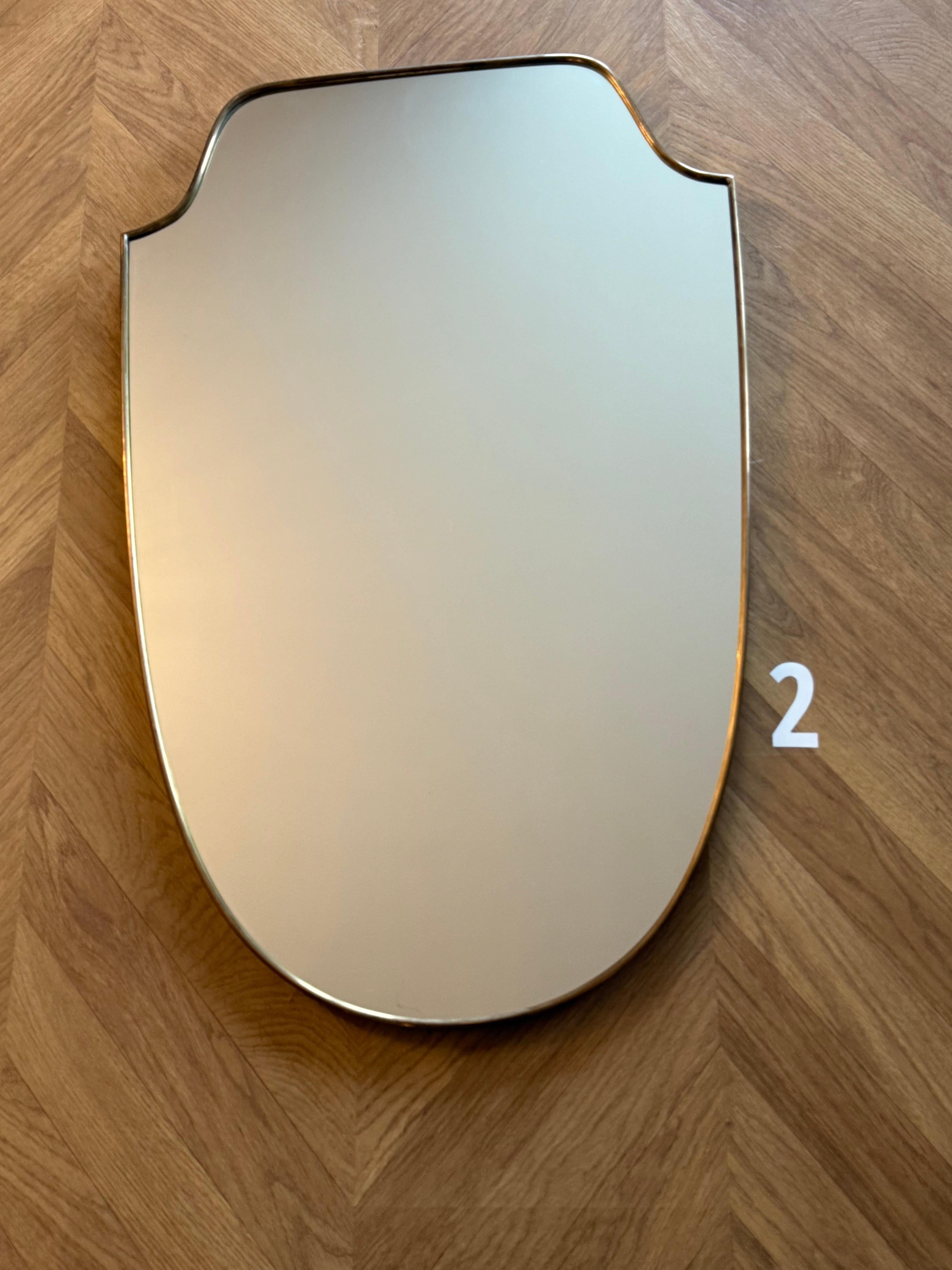1950's Modernist Shaped Brass Wall Mirror , Gio Ponti Style en vente 6