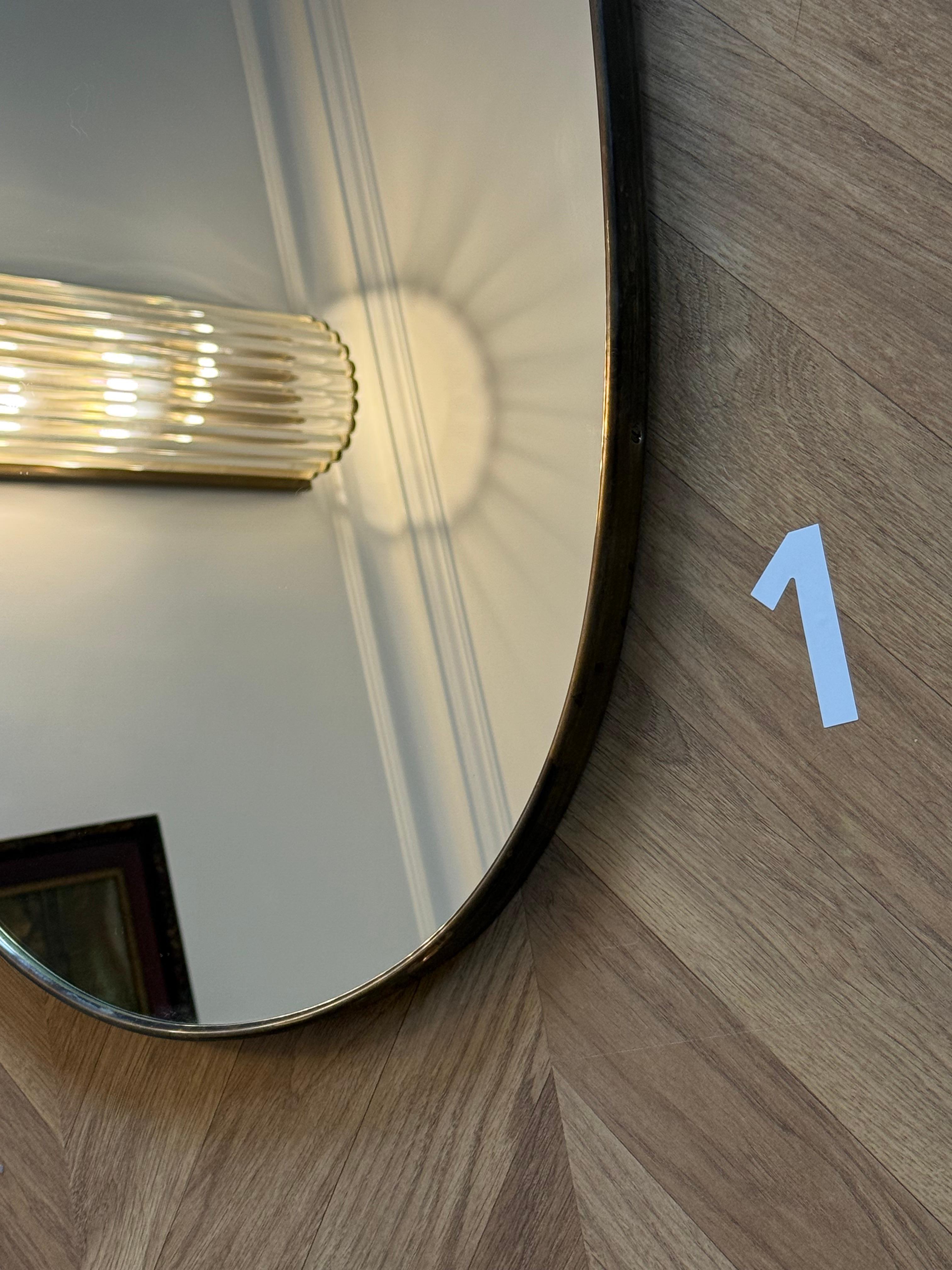 italien 1950's Modernist Shaped Brass Wall Mirror , Gio Ponti Style en vente
