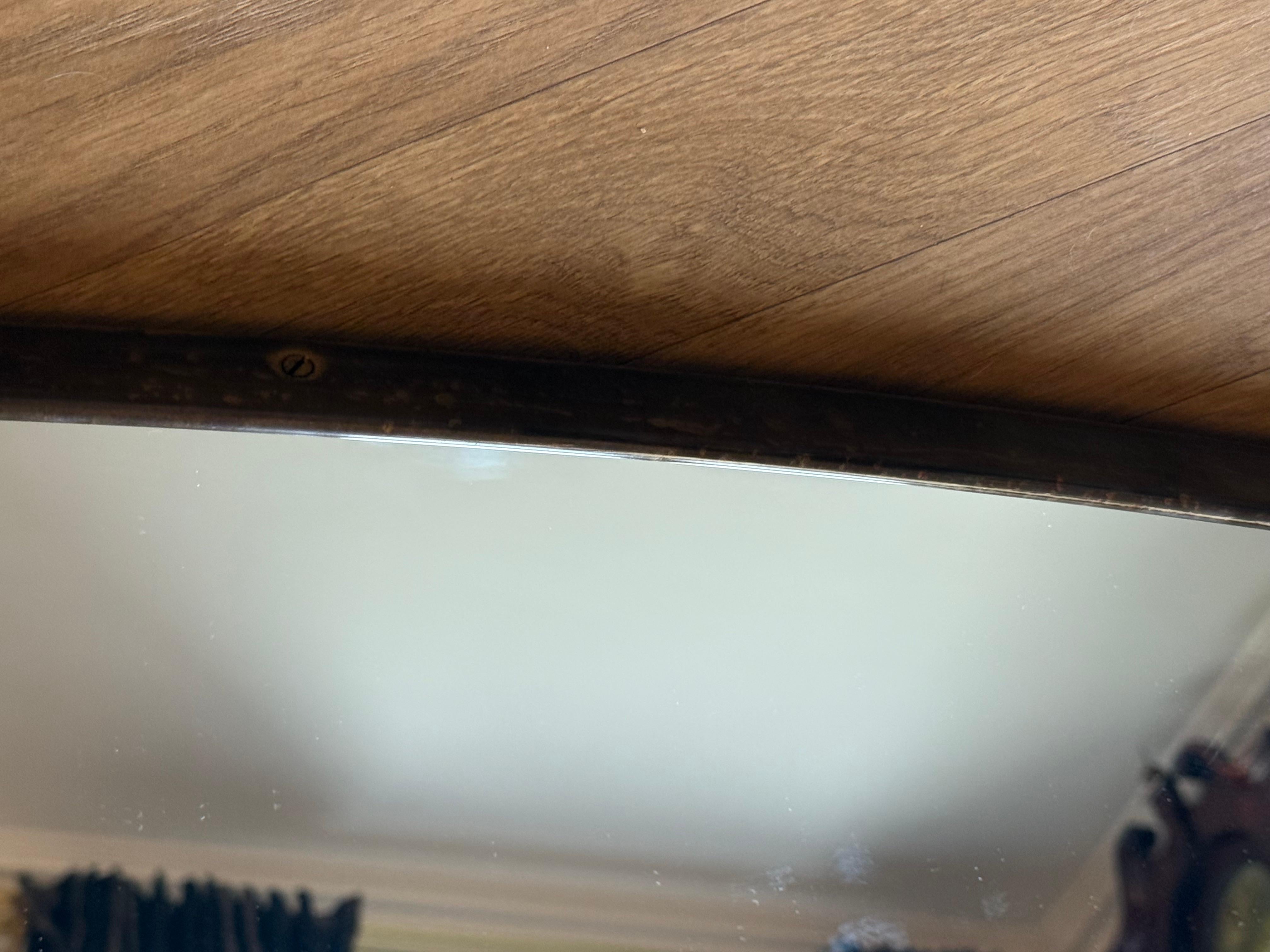 Milieu du XXe siècle 1950's Modernist Shaped Brass Wall Mirror , Gio Ponti Style en vente