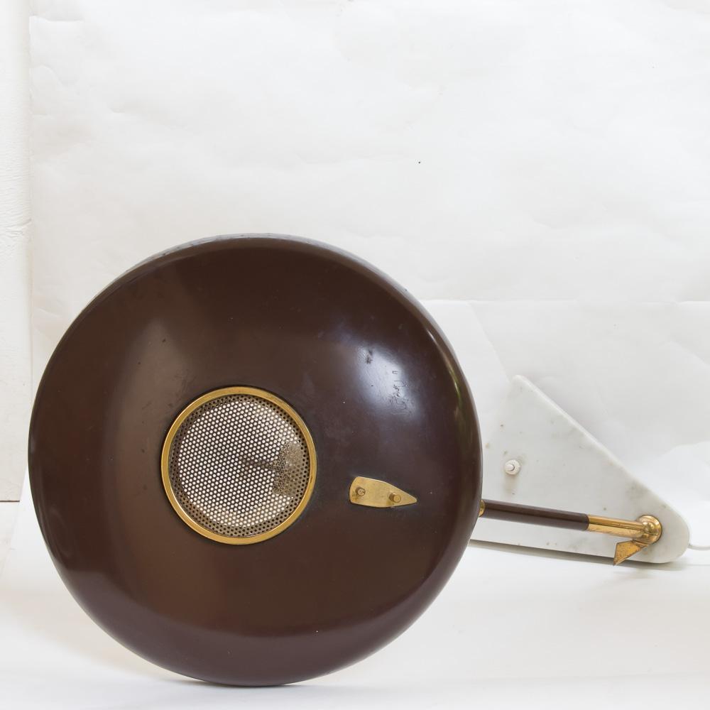 Aluminium lampe de table/de bureau moderniste des années 1950:: design italien par Stilux:: abat-jour brun chocolat en vente