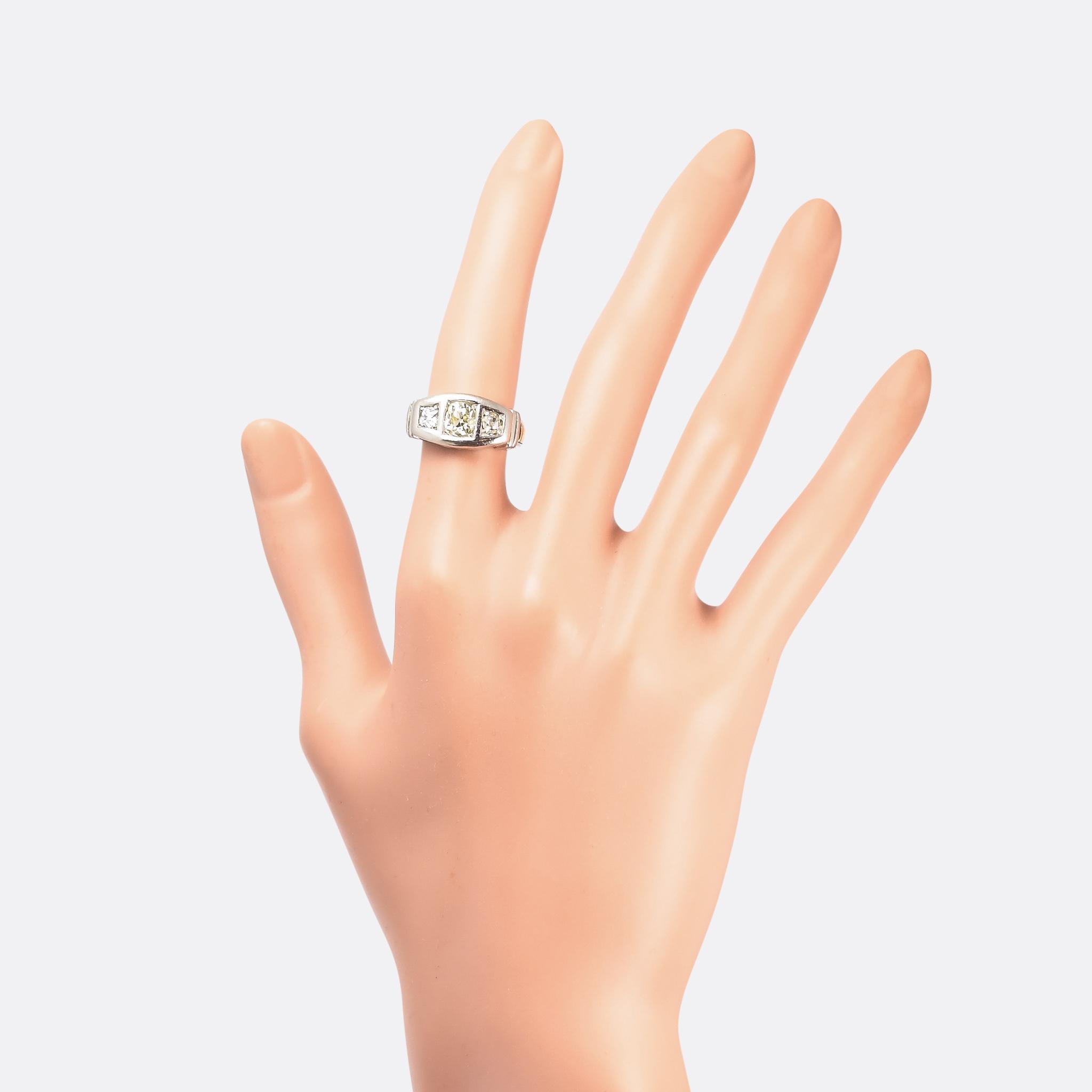 1950s Modernist Three-Stone Diamond Ring 1