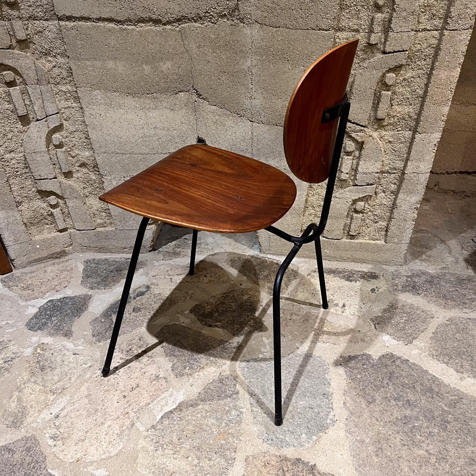 1950s Molded Bent Plywood Chair Metal Base Eames Style For Sale 3