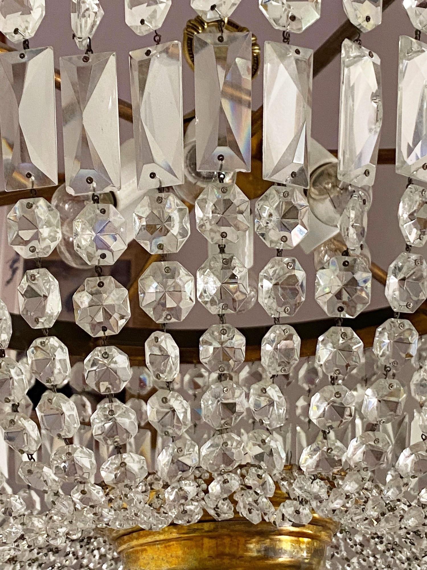 Riesiger französischer Art-déco-Kristallbronze-Kronleuchter mit sechs Lichtern, 1950er Jahre im Angebot 5