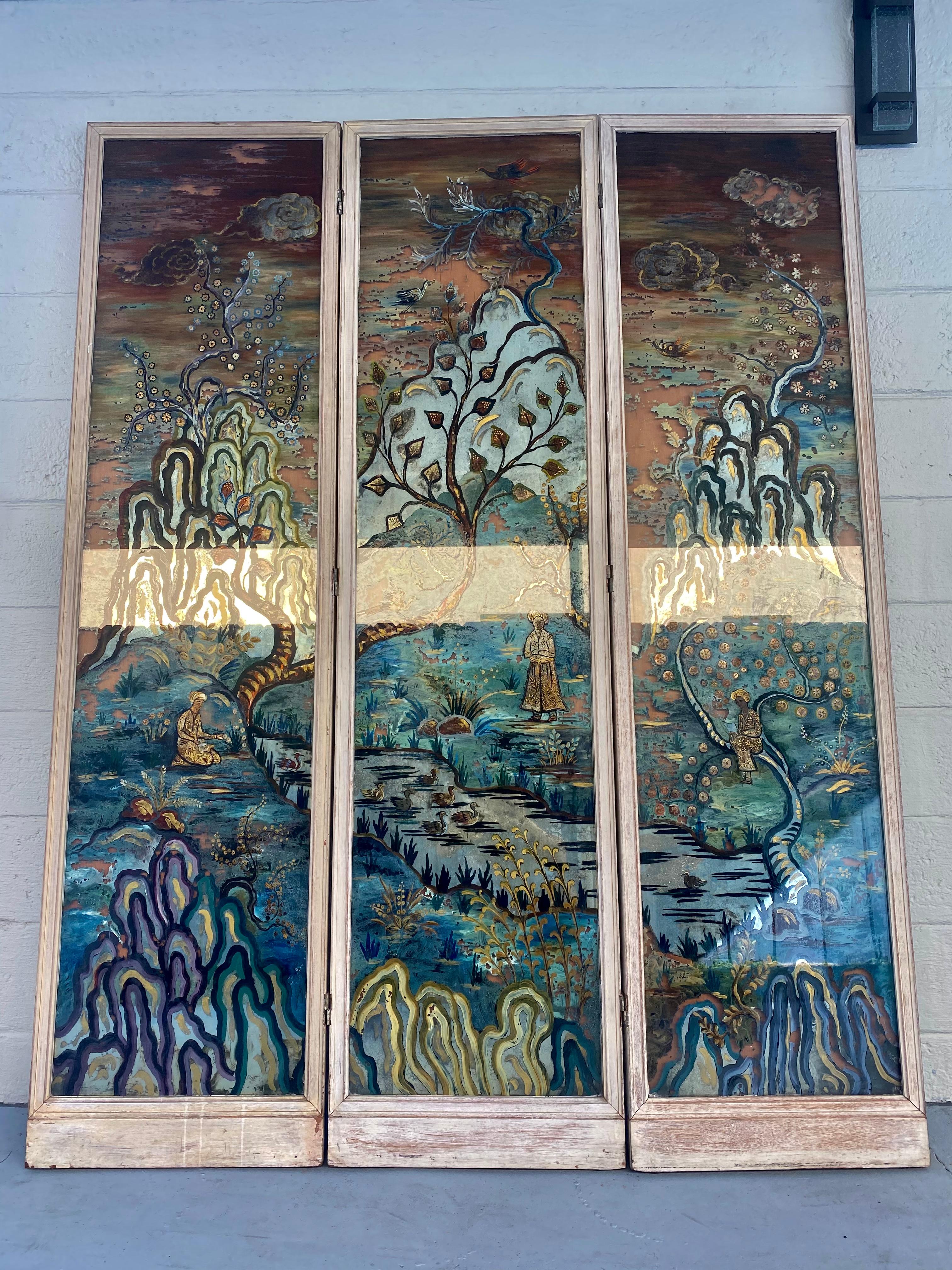 Art Nouveau Divisorio monumentale con pannelli a specchio dipinti a chinoiserie inversa degli anni '50 in vendita