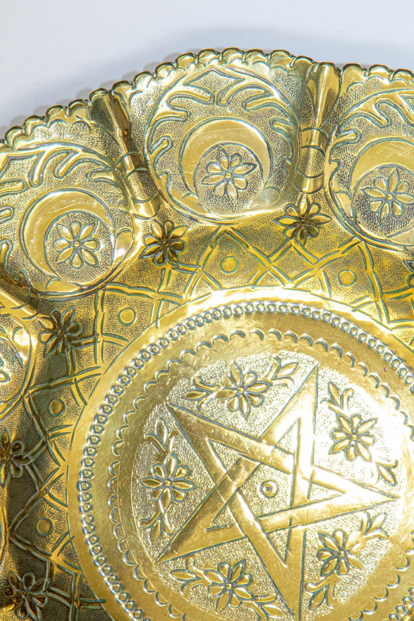 20th Century 1950s Moroccan Brass Tray with Star and Moon Pattern 13 in. Diameter For Sale