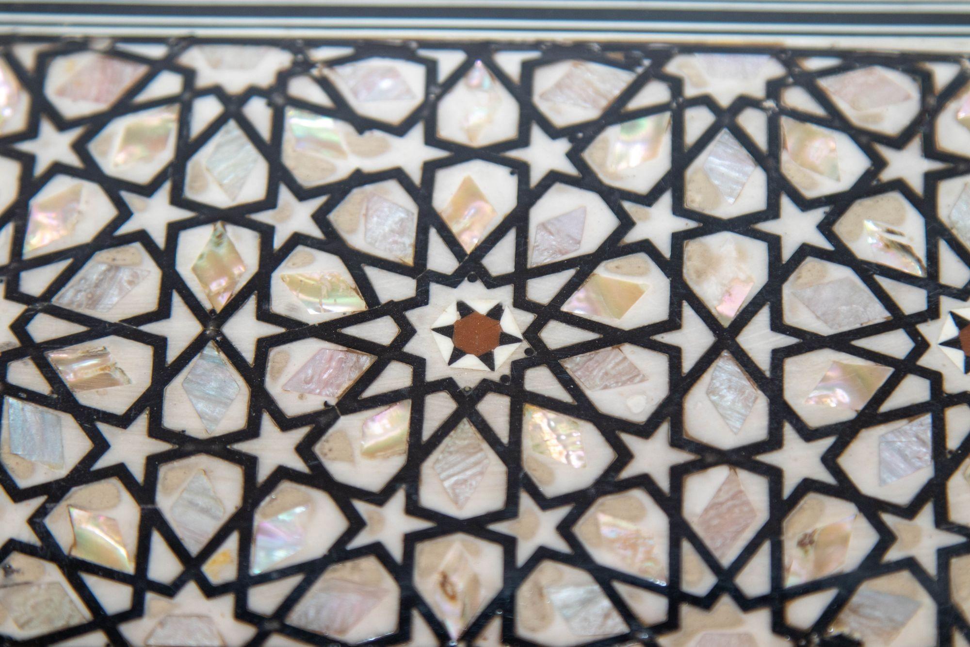 1950s Mosaic Mother of Pearl Inlaid Decorative Middle Eastern Islamic Box 8