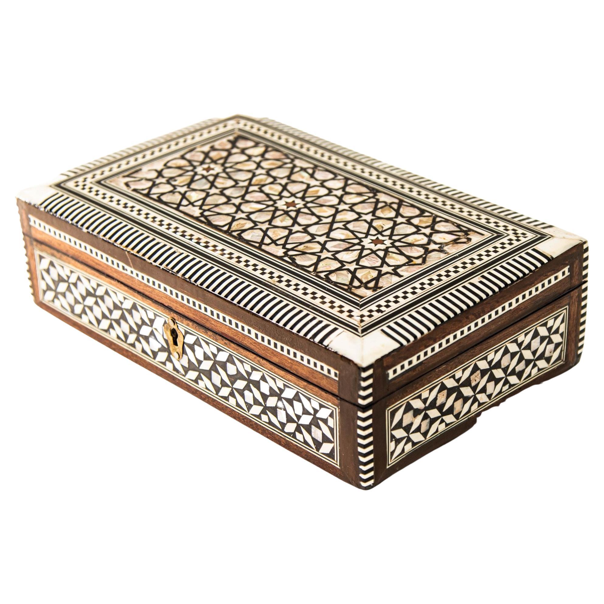 1950s Mosaic Mother of Pearl Inlaid Decorative Middle Eastern Islamic Box