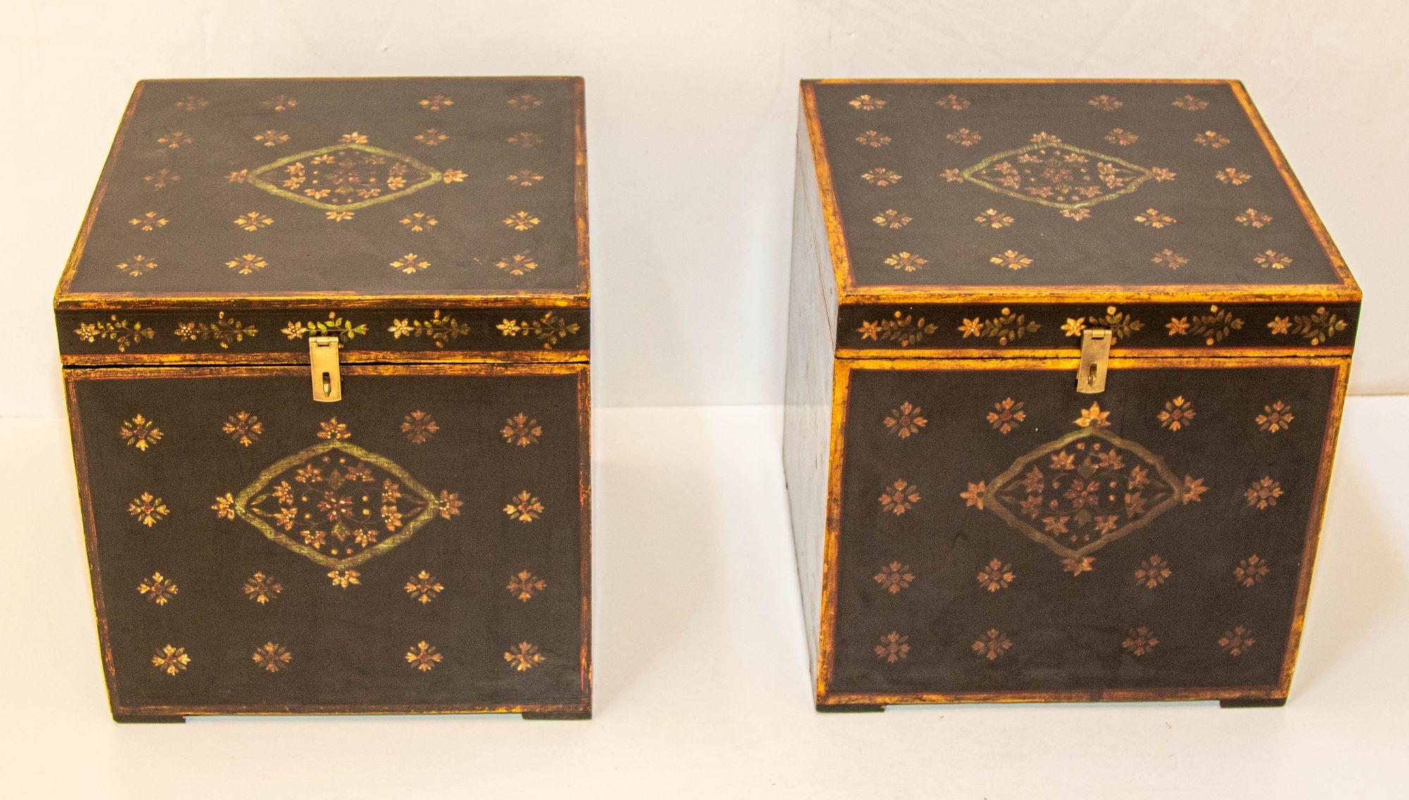 1950s Mughal Style Folk Art Lacquer Hand Painted Decorative Storage Trunks 11