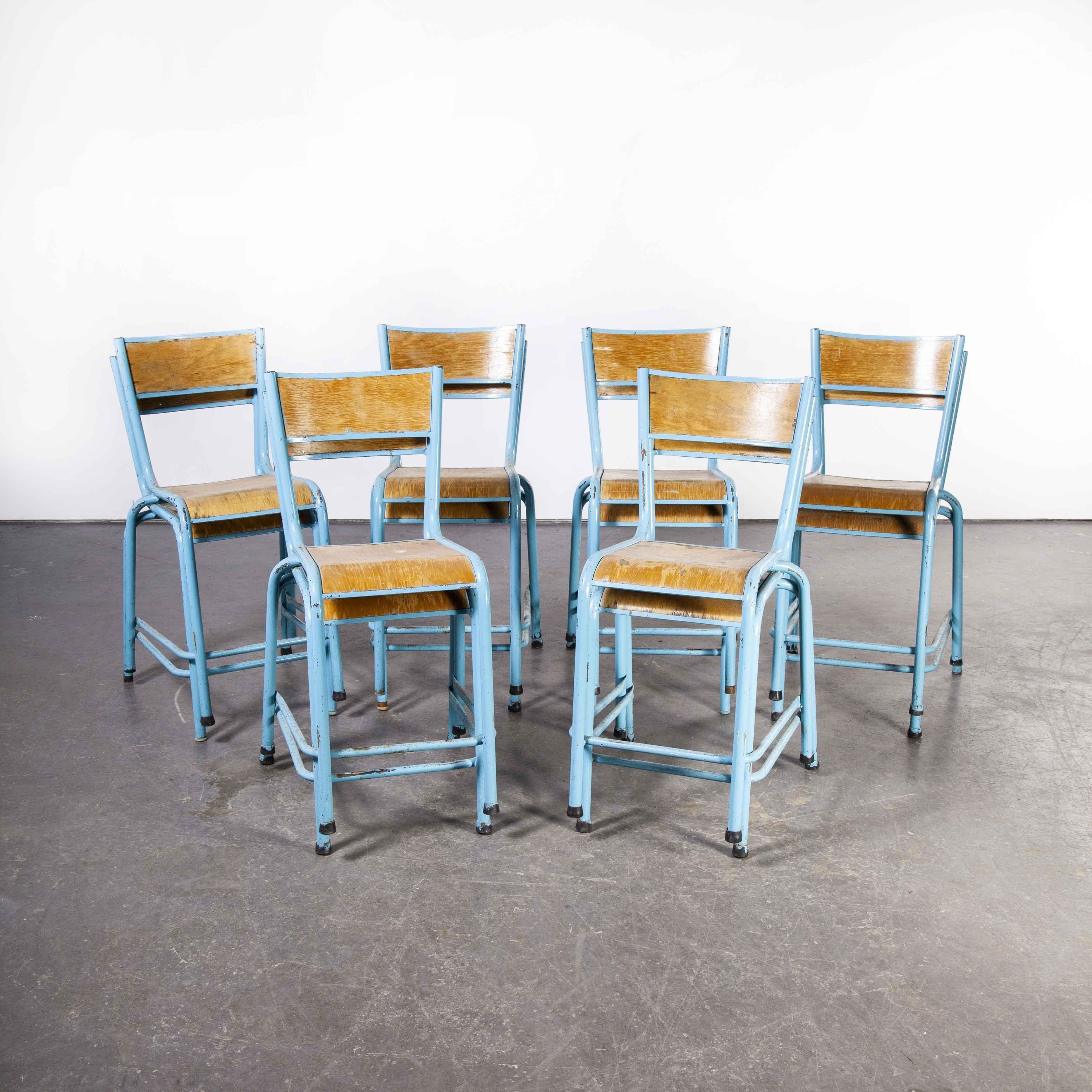 1950s Mullca High Laboratory Stacking Dining Chairs – Blue – Set Of Twelve
1950s Mullca High Laboratory Stacking Dining Chairs – Blue – Set Of Twelve. One of our most favourite chairs the higher seat (53 cm) laboratory high chairs made by Mullca,