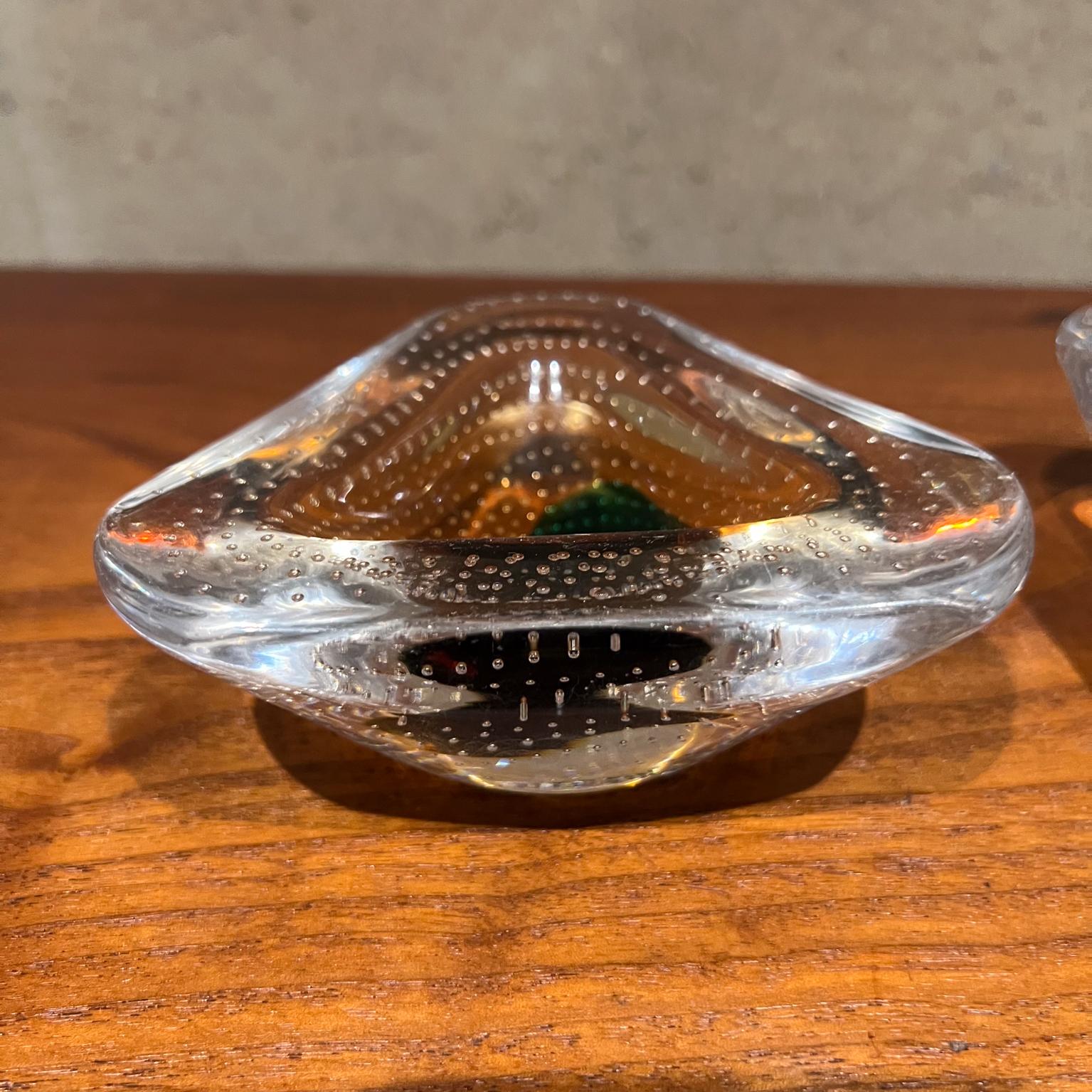 1950s Murano Art Glass Ashtray Pair Controlled Bubble Italy In Good Condition For Sale In Chula Vista, CA