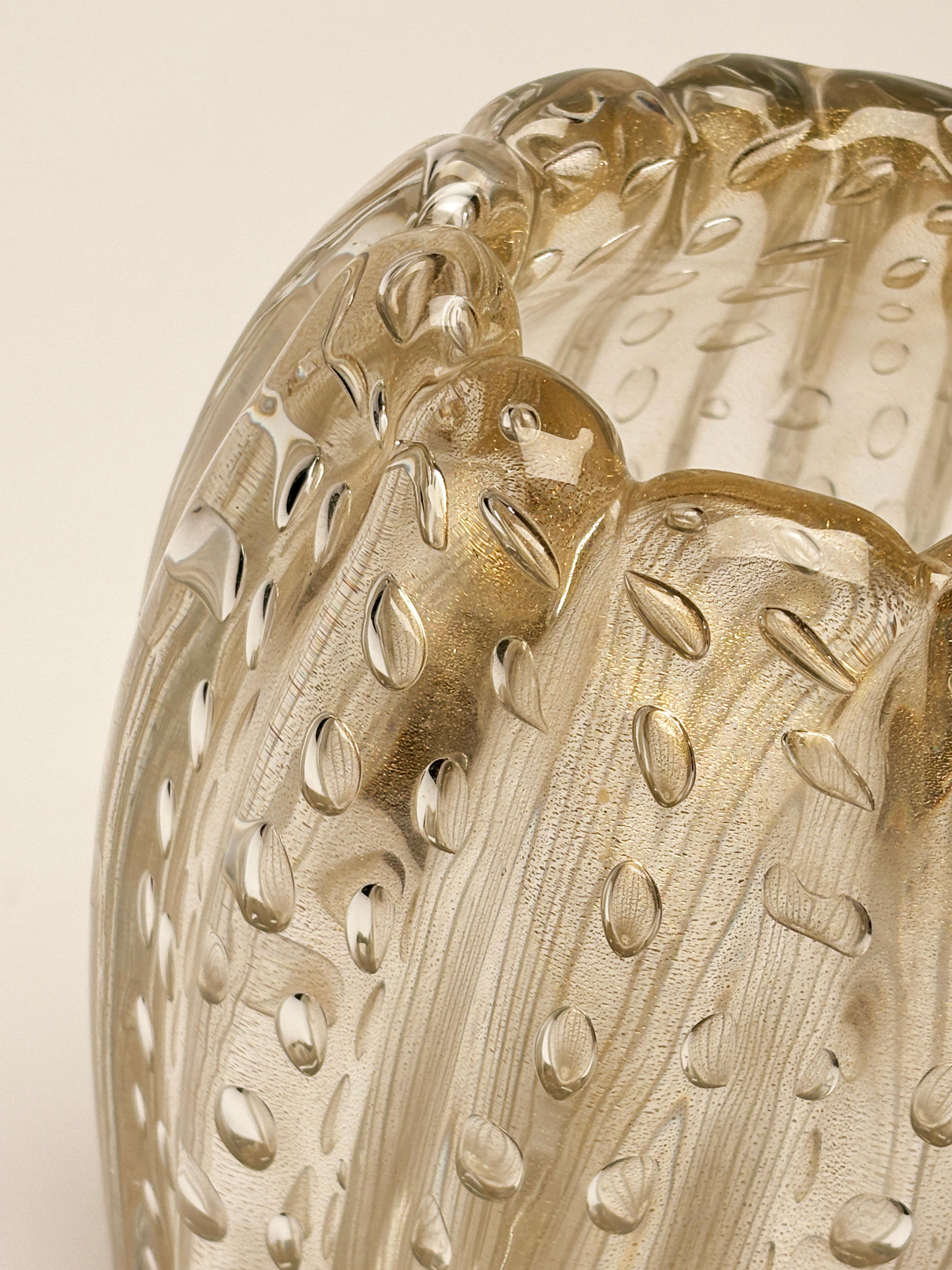 1950's Murano Bubbles and Gold Leaf Vase by Ercole Barovier for Barovier & Toso 3