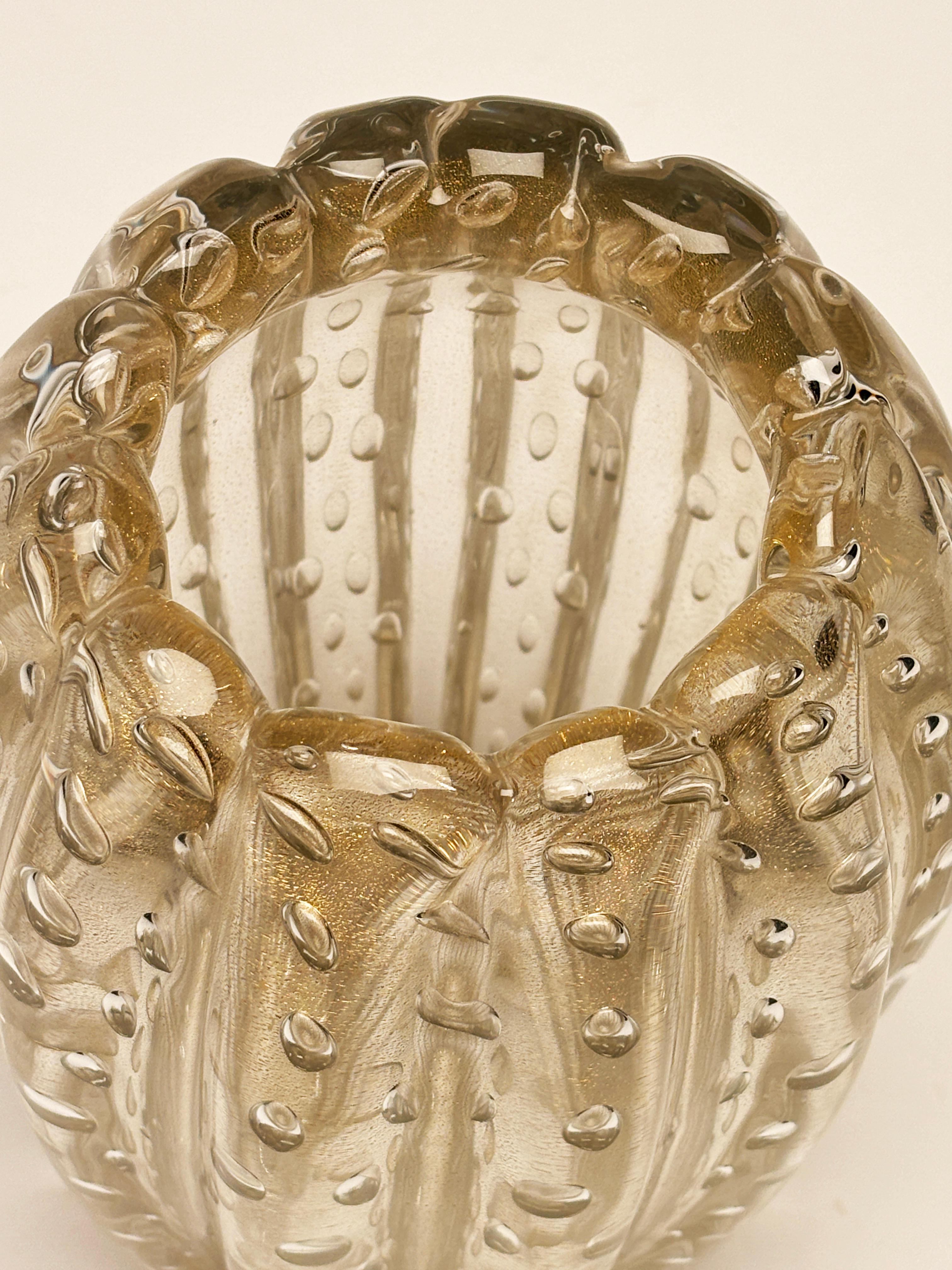 1950's Murano Bubbles and Gold Leaf Vase by Ercole Barovier for Barovier & Toso 6