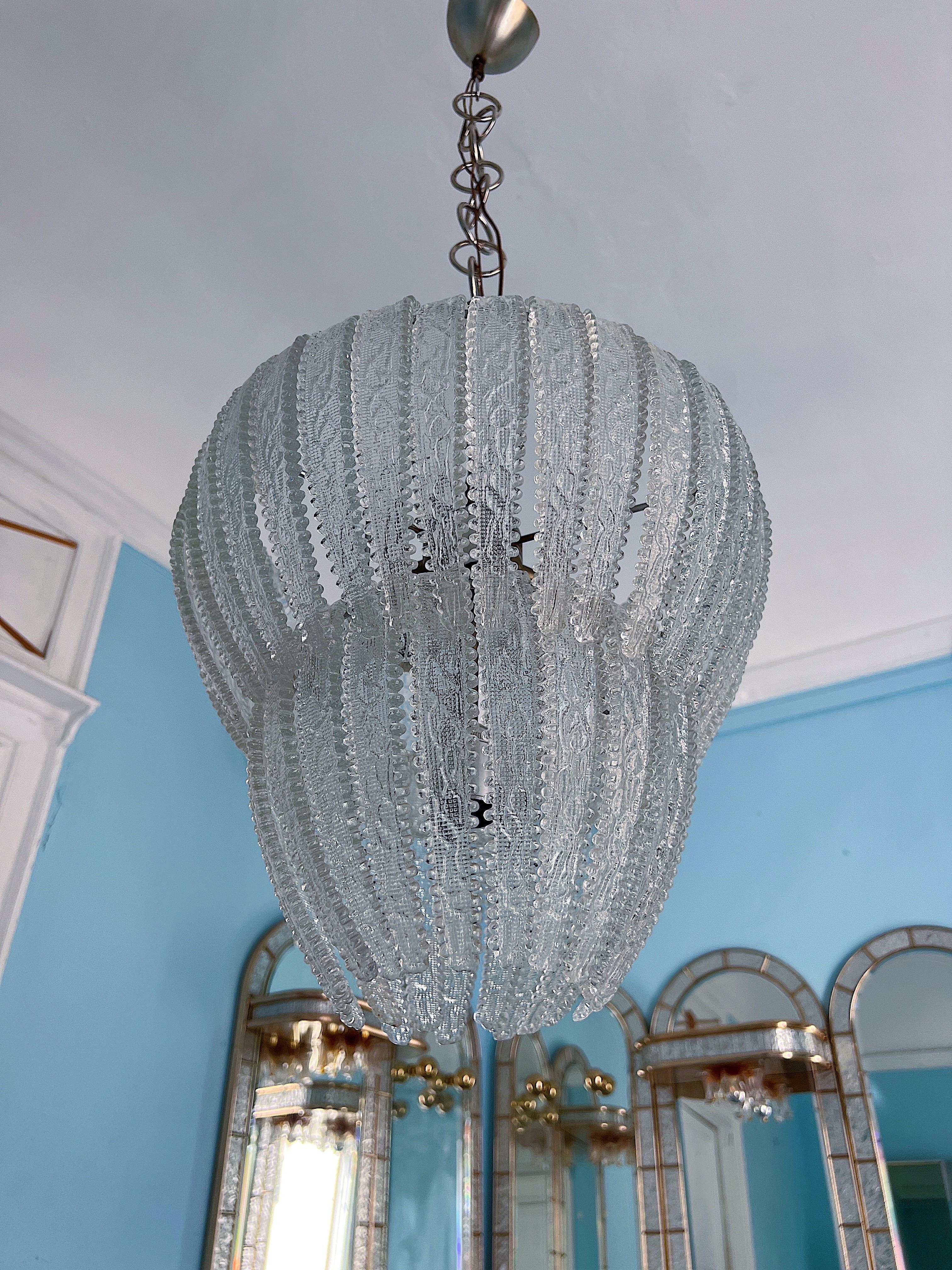 1950s Murano glass chandelier designed by Ercole Barovier In Good Condition For Sale In Palermo, PA