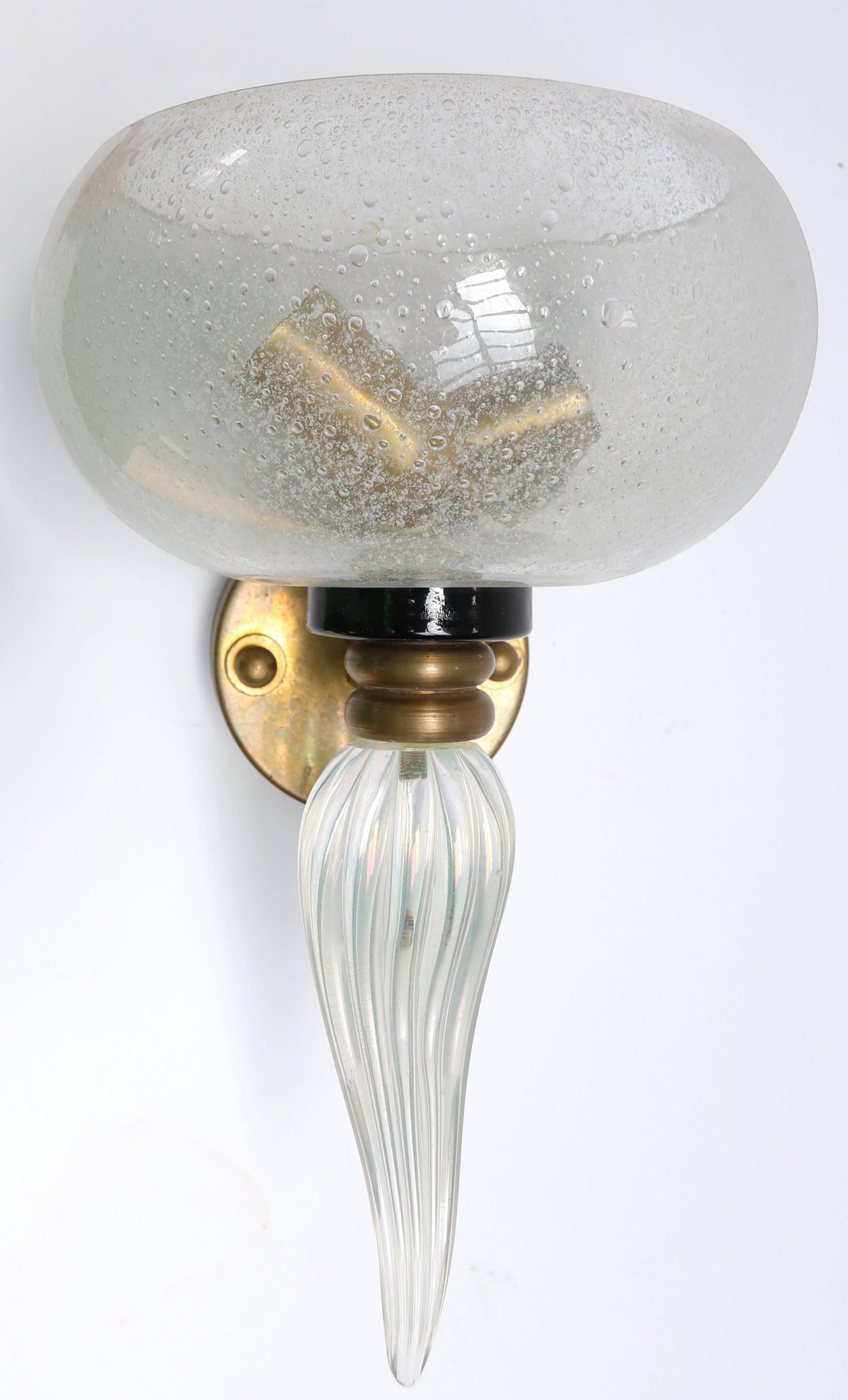1950s Murano Clear Glass and Brass Sconce In Good Condition In Los Angeles, CA