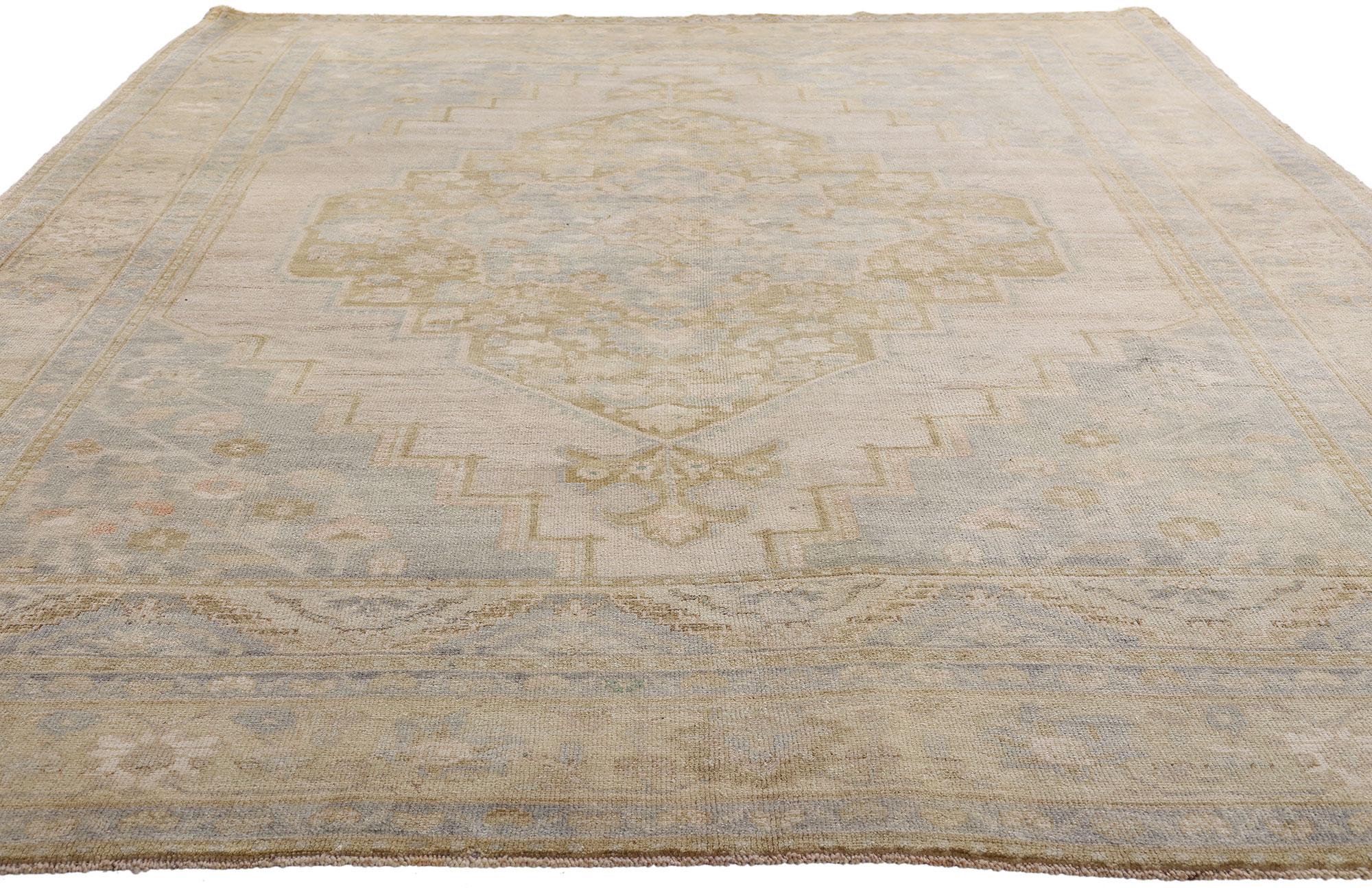 1950's Muted Turkish Oushak Carpet with Modern Style Lana en venta