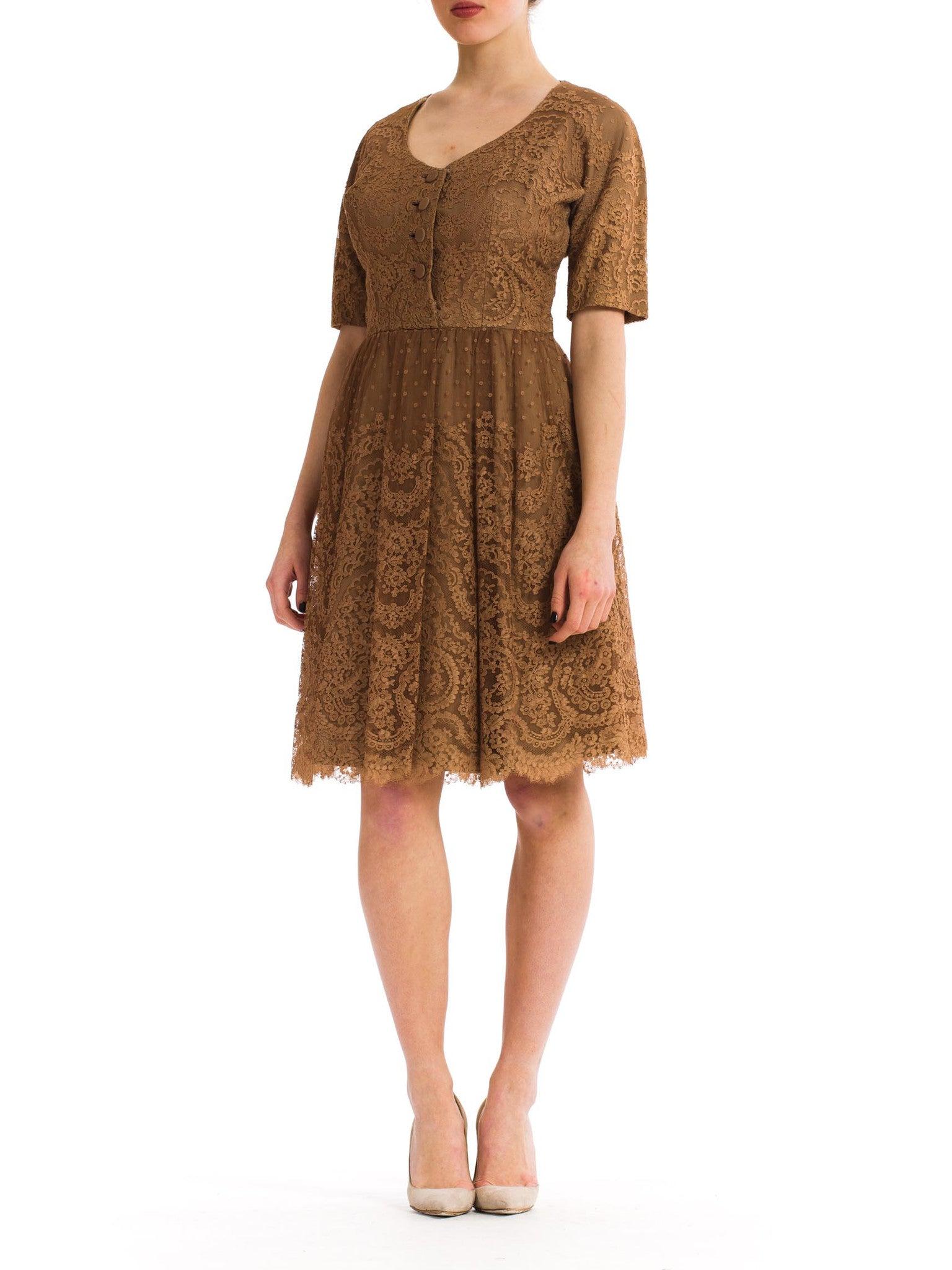 1950S NAT KAPLAN Brown Rayon & Silk Chantilly Lace Short Sleeve Cocktail Dress For Sale 6